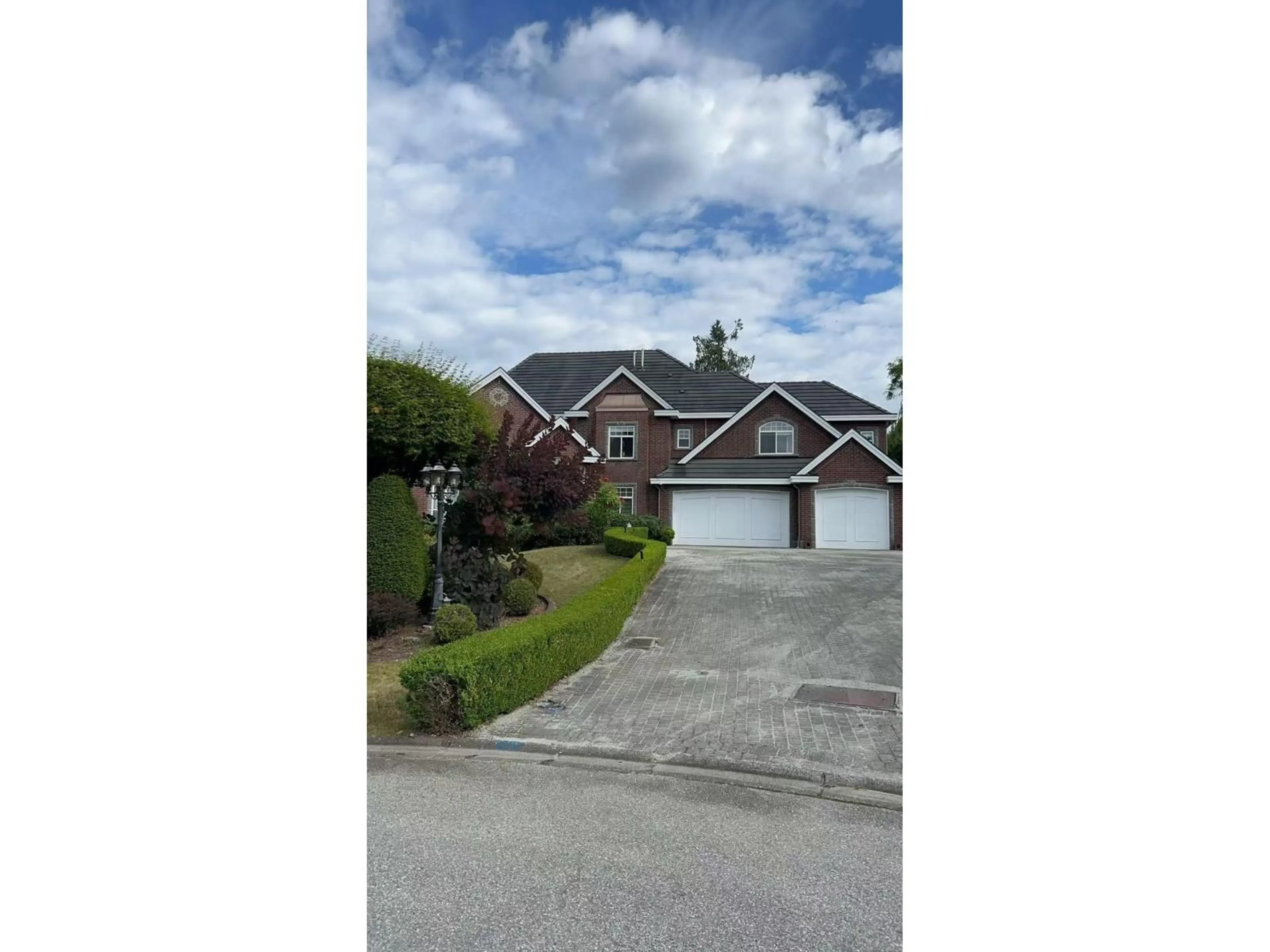 A pic from outside/outdoor area/front of a property/back of a property/a pic from drone, street for 16396 113B AVENUE, Surrey British Columbia V4N5A2