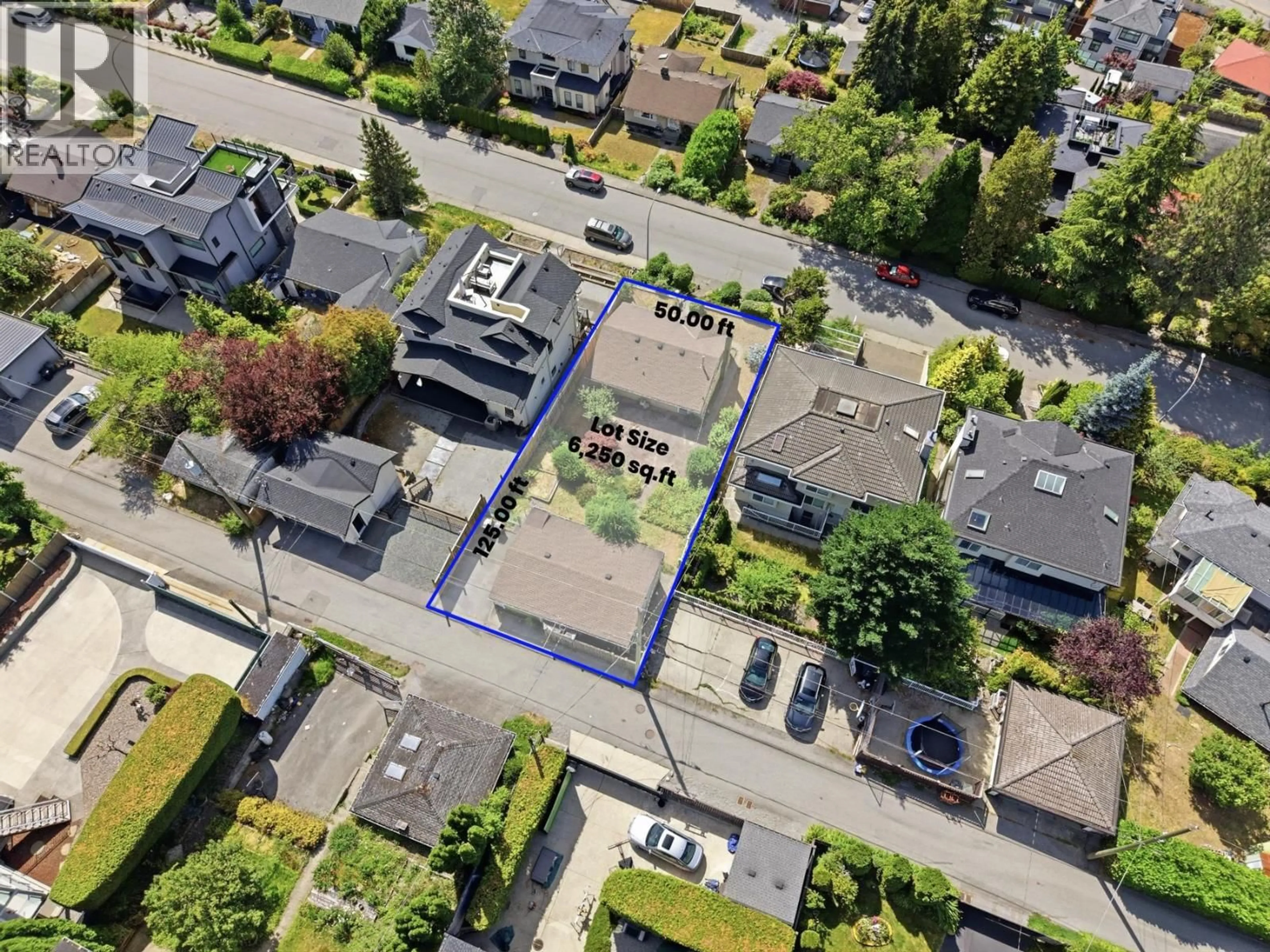 A pic from outside/outdoor area/front of a property/back of a property/a pic from drone, street for 7280 BARNET ROAD, Burnaby British Columbia V5A1E2