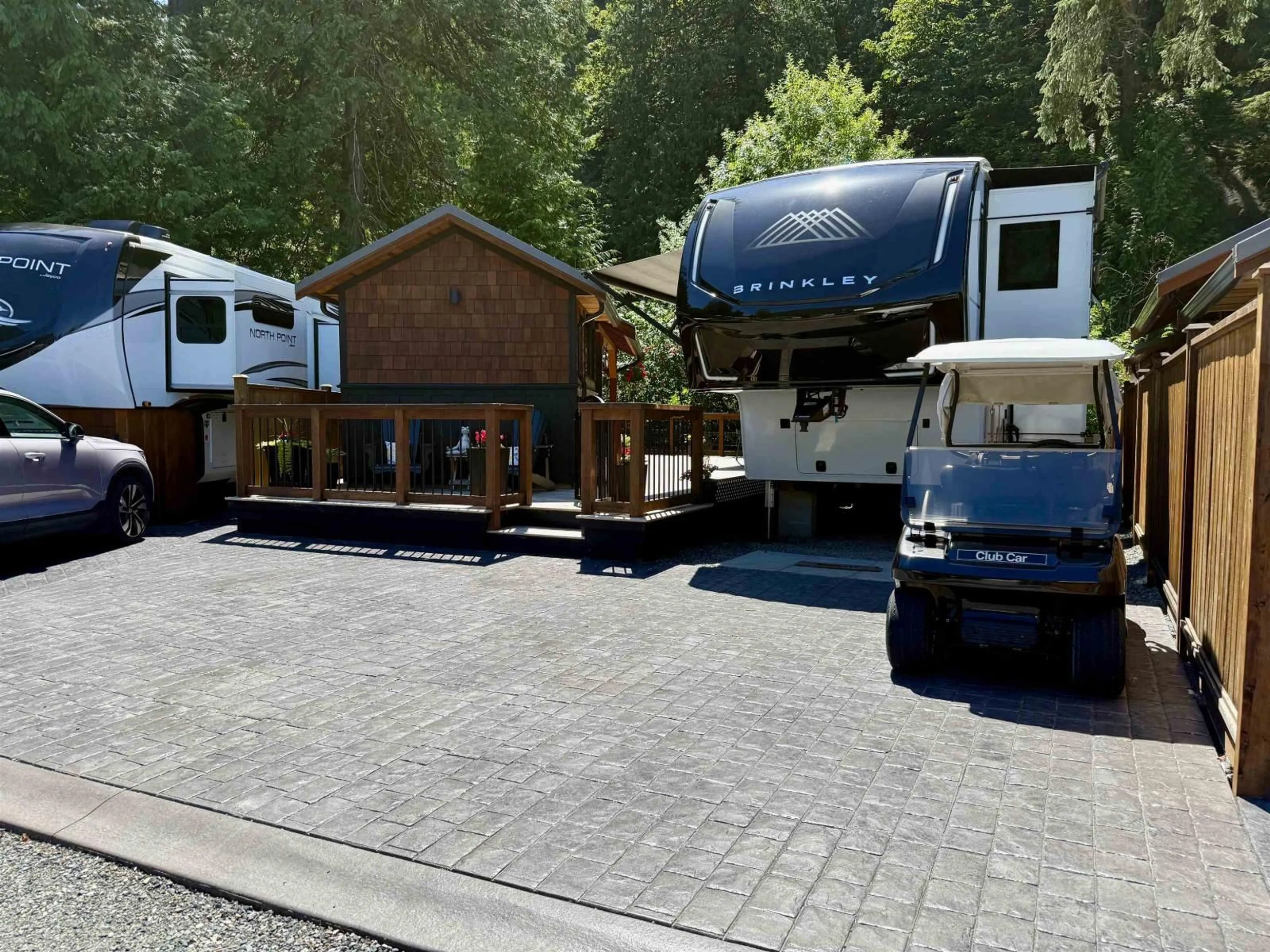 A pic from outside/outdoor area/front of a property/back of a property/a pic from drone, street for 381 - 720 HOT SPRINGS ROAD, Harrison Hot Springs British Columbia V0M1K0