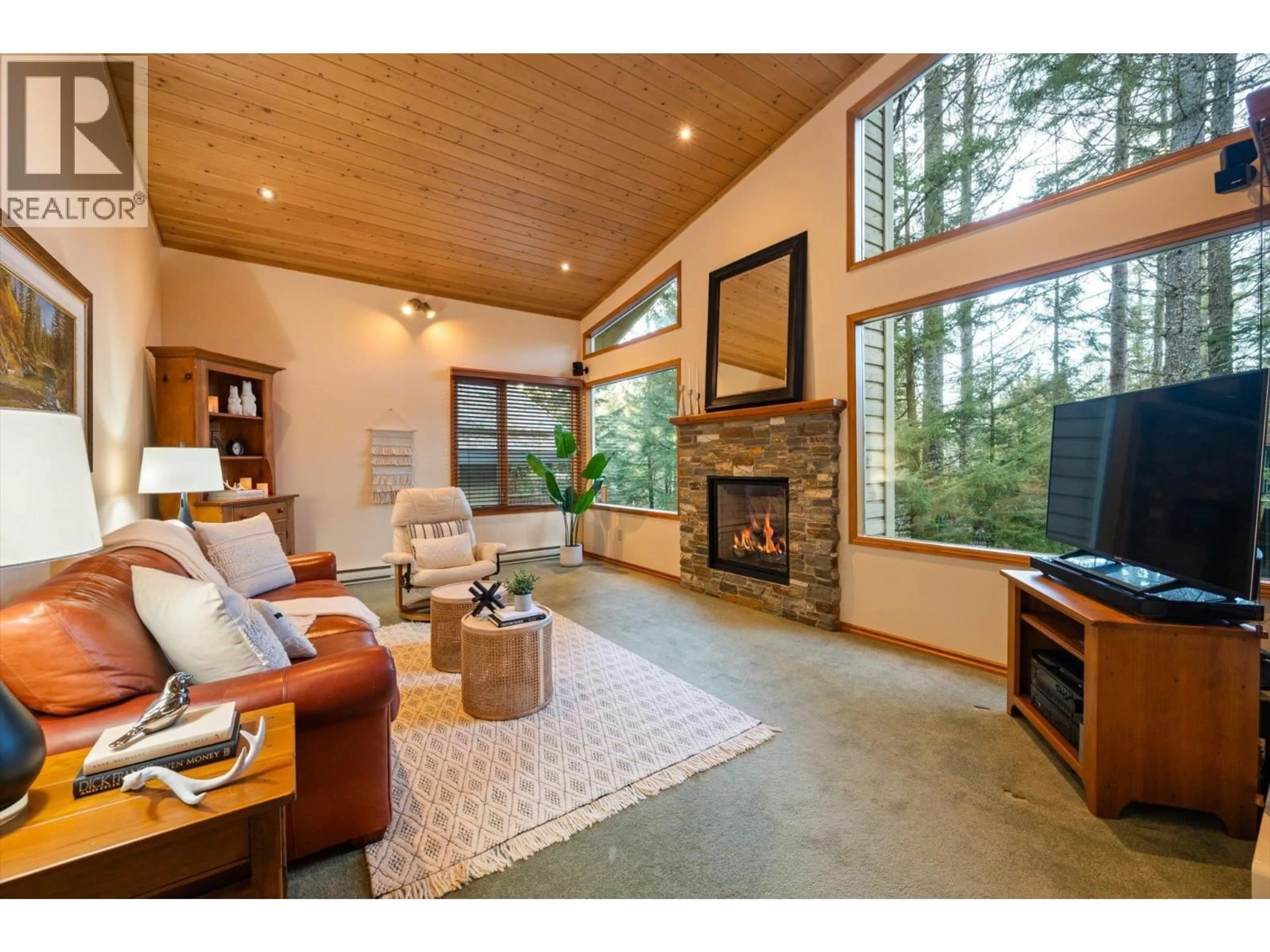Living room with furniture, unknown for 3205 ARBUTUS DRIVE, Whistler British Columbia V8E0B8
