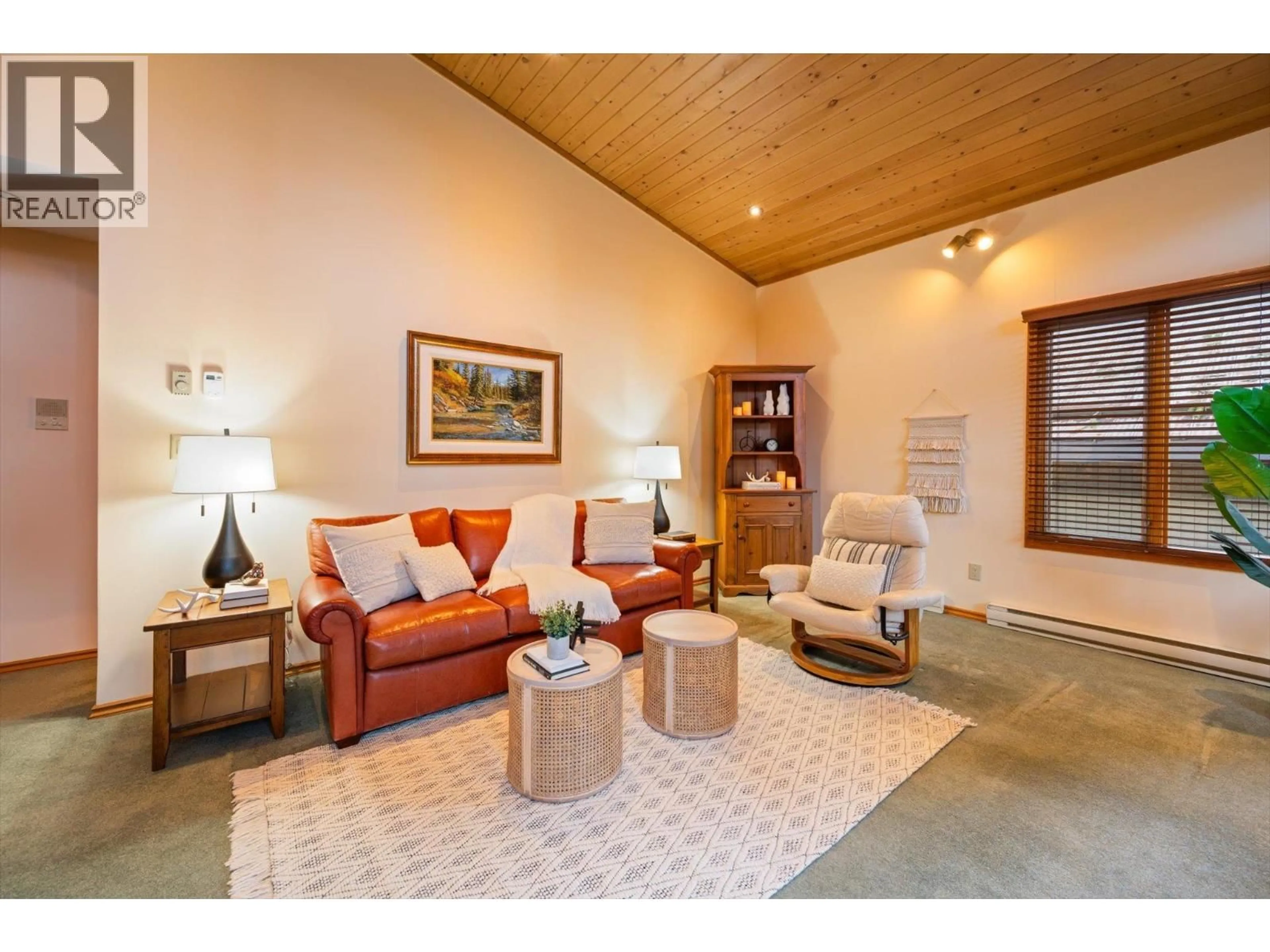 Living room with furniture, unknown for 3205 ARBUTUS DRIVE, Whistler British Columbia V8E0B8