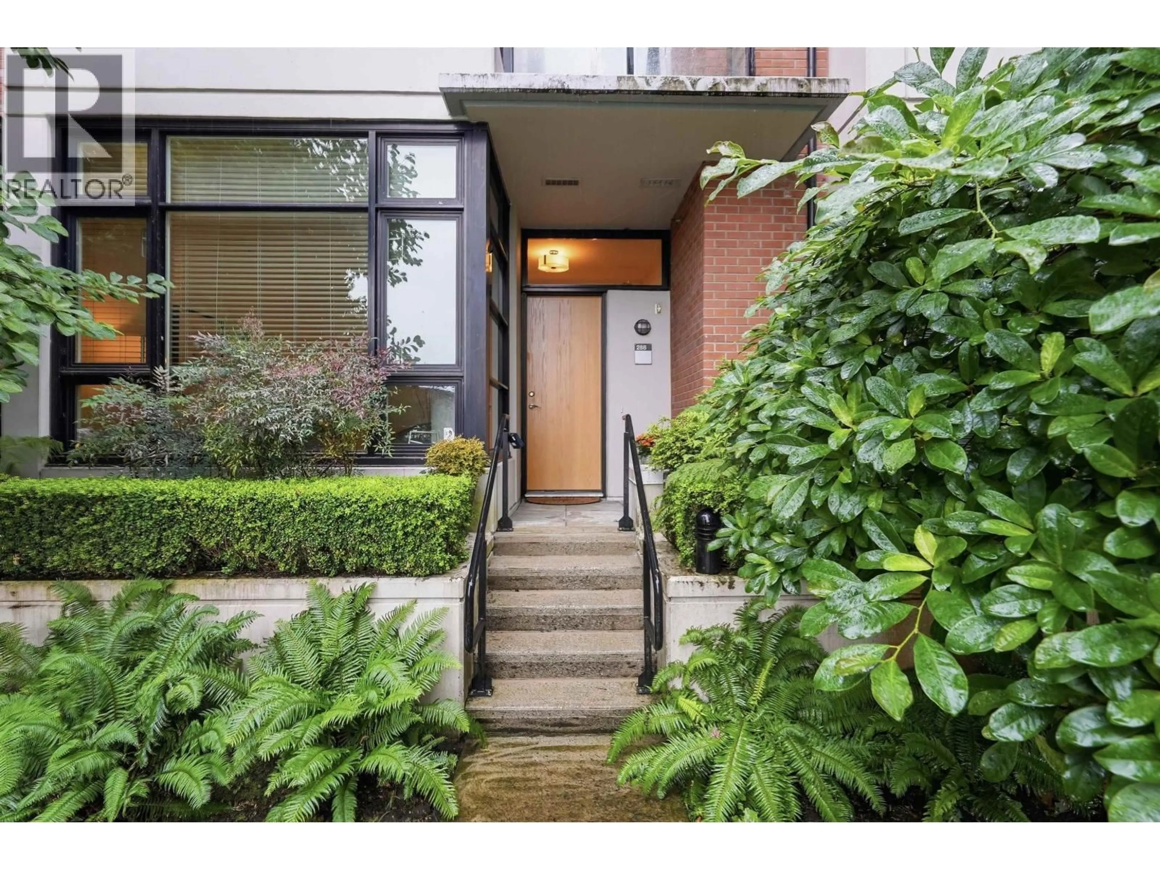 Unknown for 288 E 11 AVENUE, Vancouver British Columbia V5T2C3