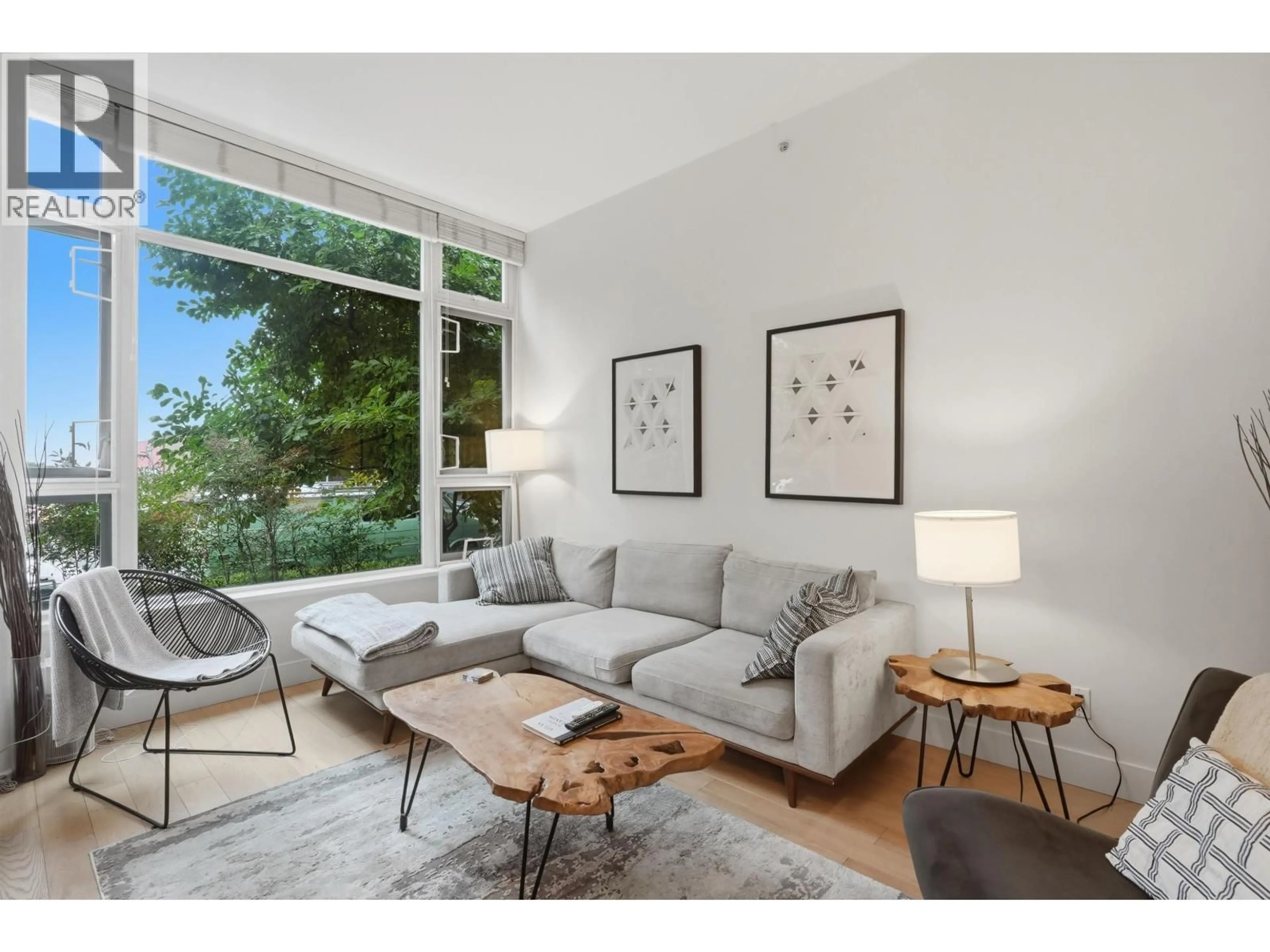 Living room with furniture, unknown for 288 E 11 AVENUE, Vancouver British Columbia V5T2C3