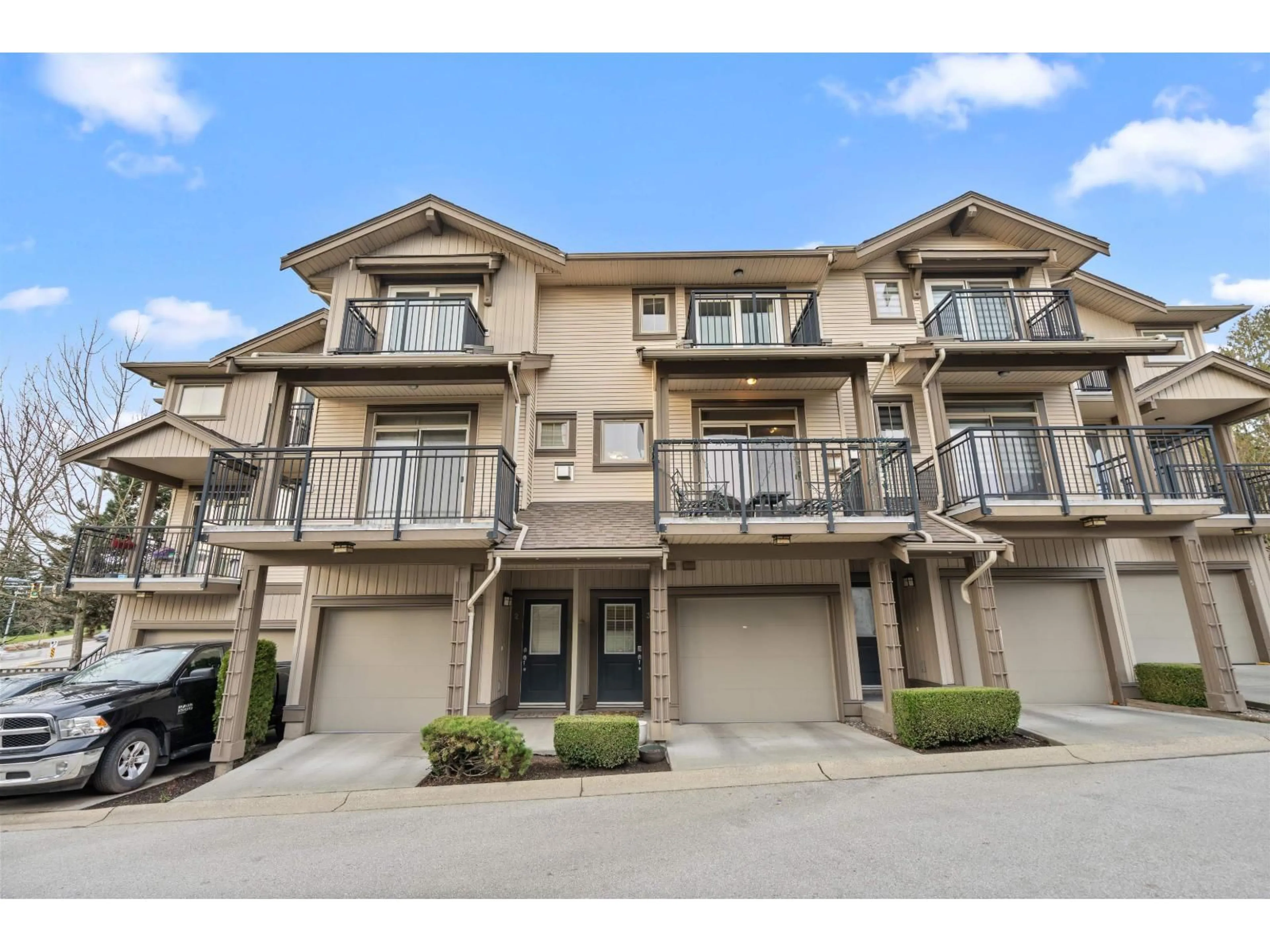 Unknown for 3 - 20326 68 AVENUE, Langley British Columbia V2Y0E3