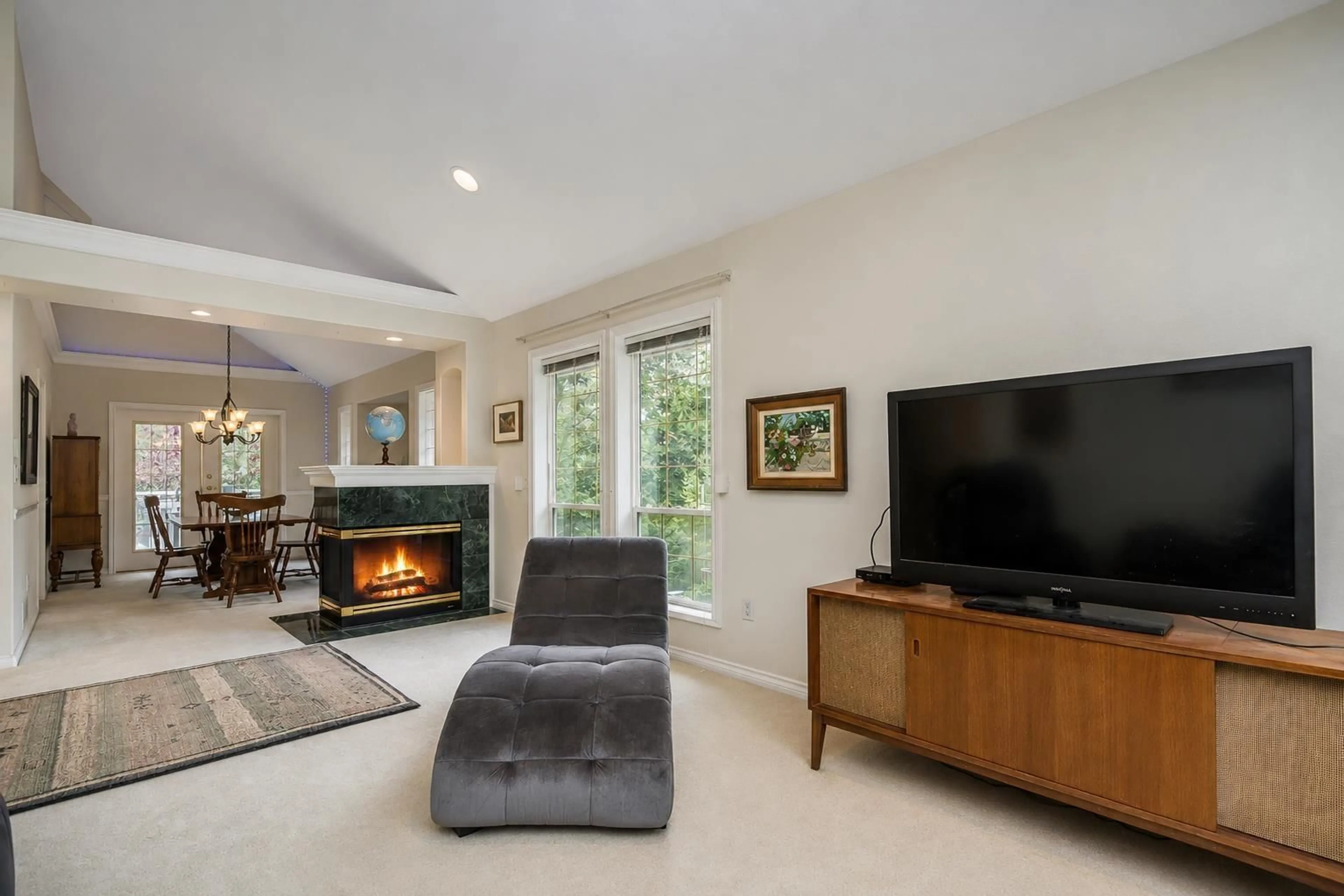 Living room with furniture, unknown for 35846 GRAYSTONE DRIVE, Abbotsford British Columbia V3G1K7