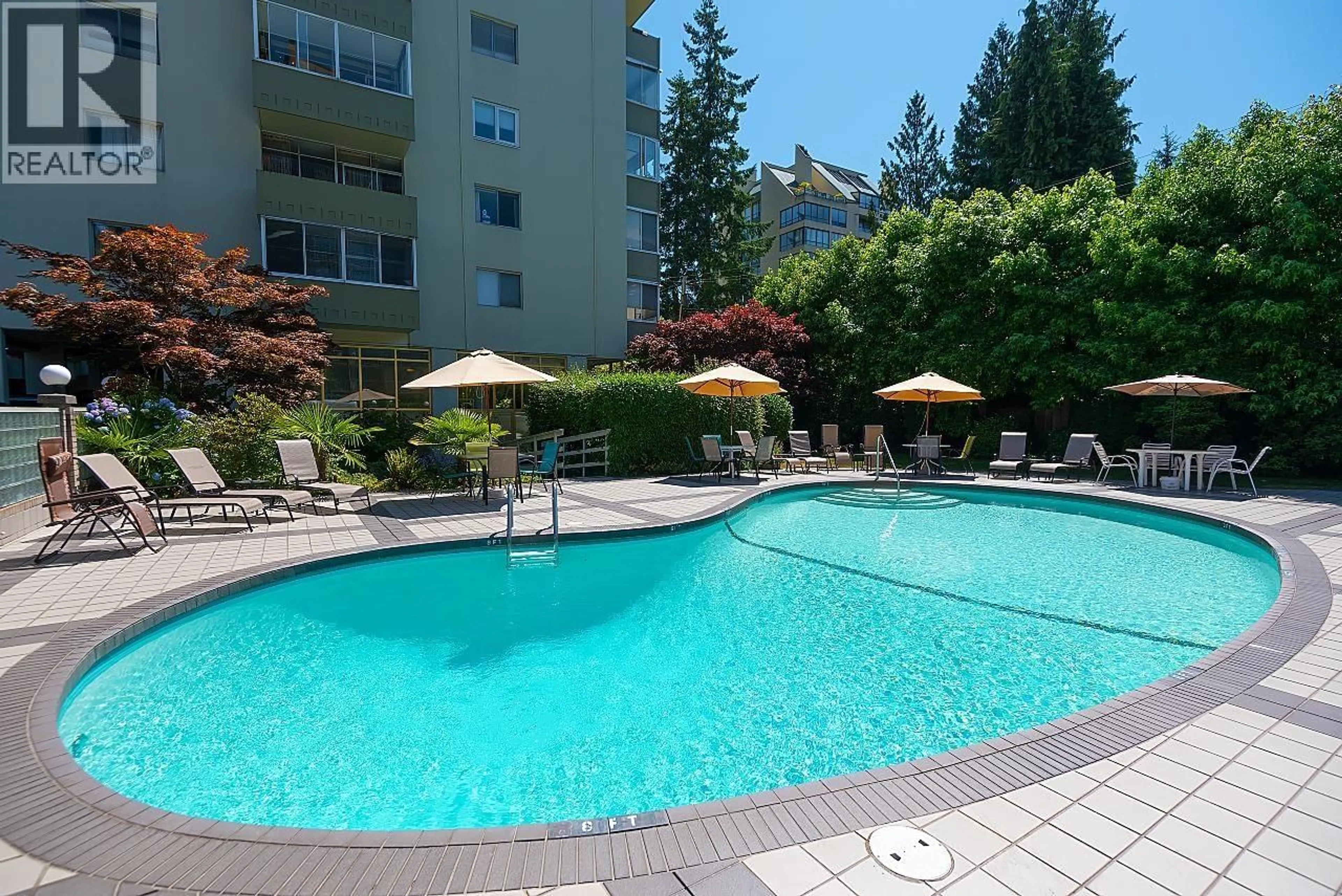 Pool for 108 - 1425 ESQUIMALT AVENUE, West Vancouver British Columbia V7T1L1