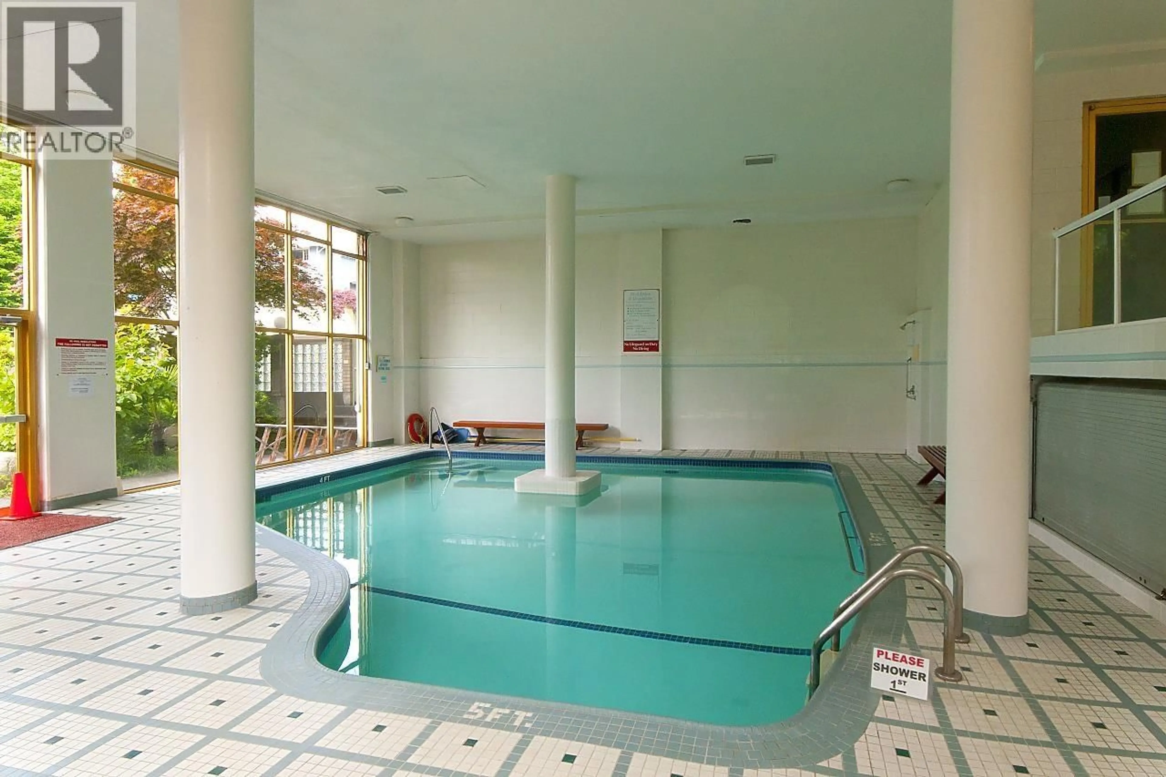 Pool for 108 - 1425 ESQUIMALT AVENUE, West Vancouver British Columbia V7T1L1