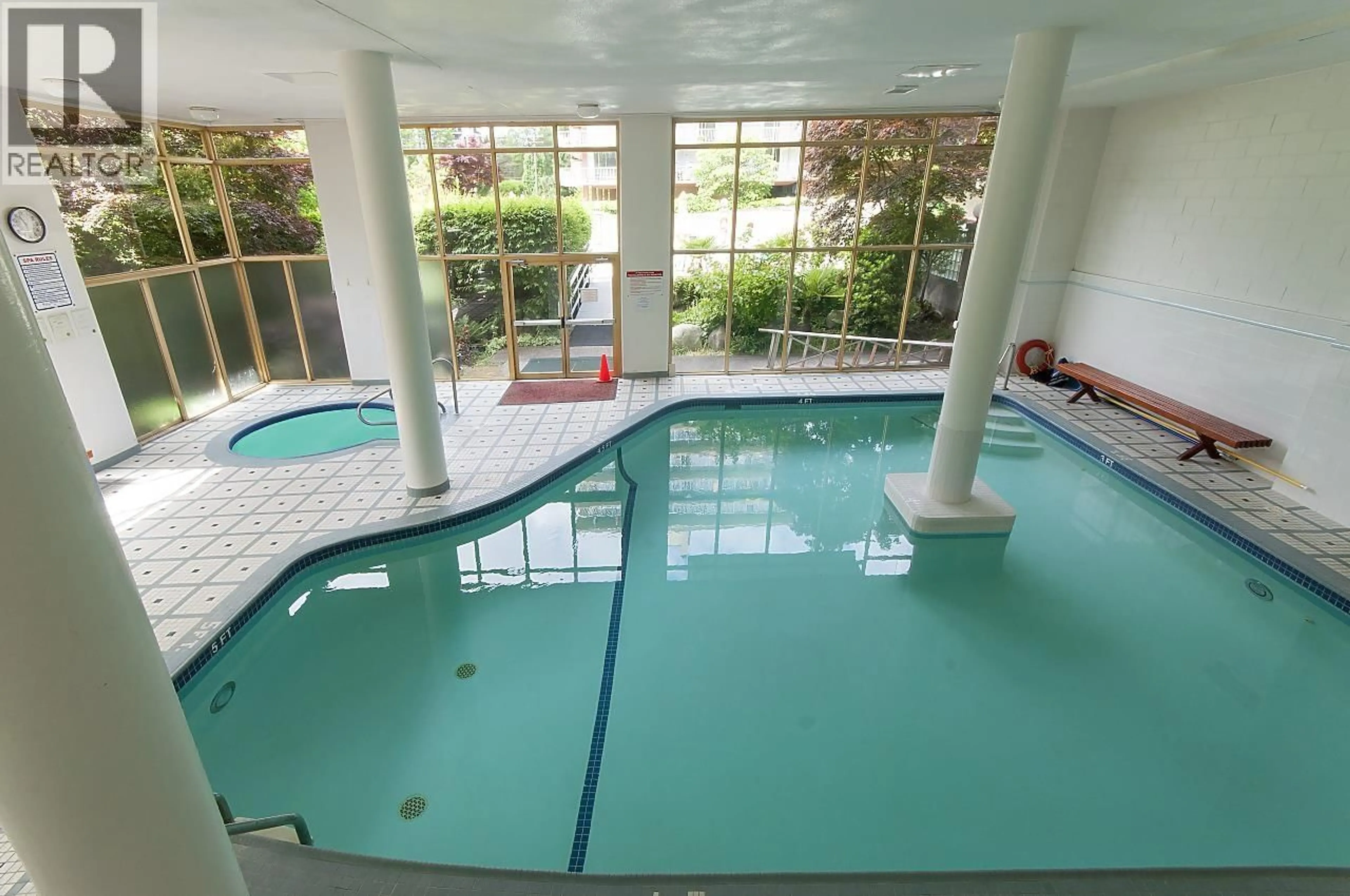 Pool for 108 - 1425 ESQUIMALT AVENUE, West Vancouver British Columbia V7T1L1