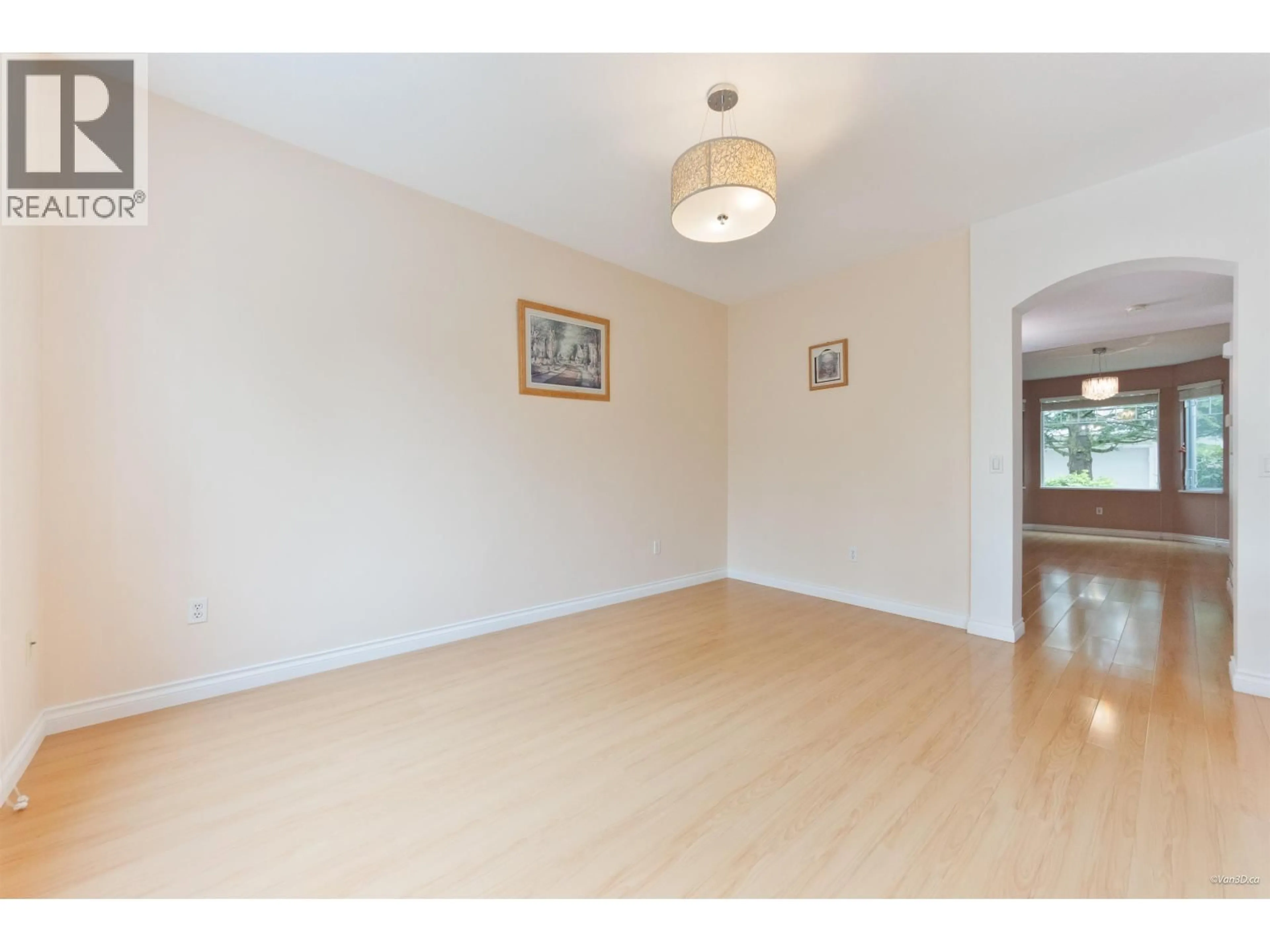 Unknown for 8 - 7500 CUMBERLAND STREET, Burnaby British Columbia V3N4Z9