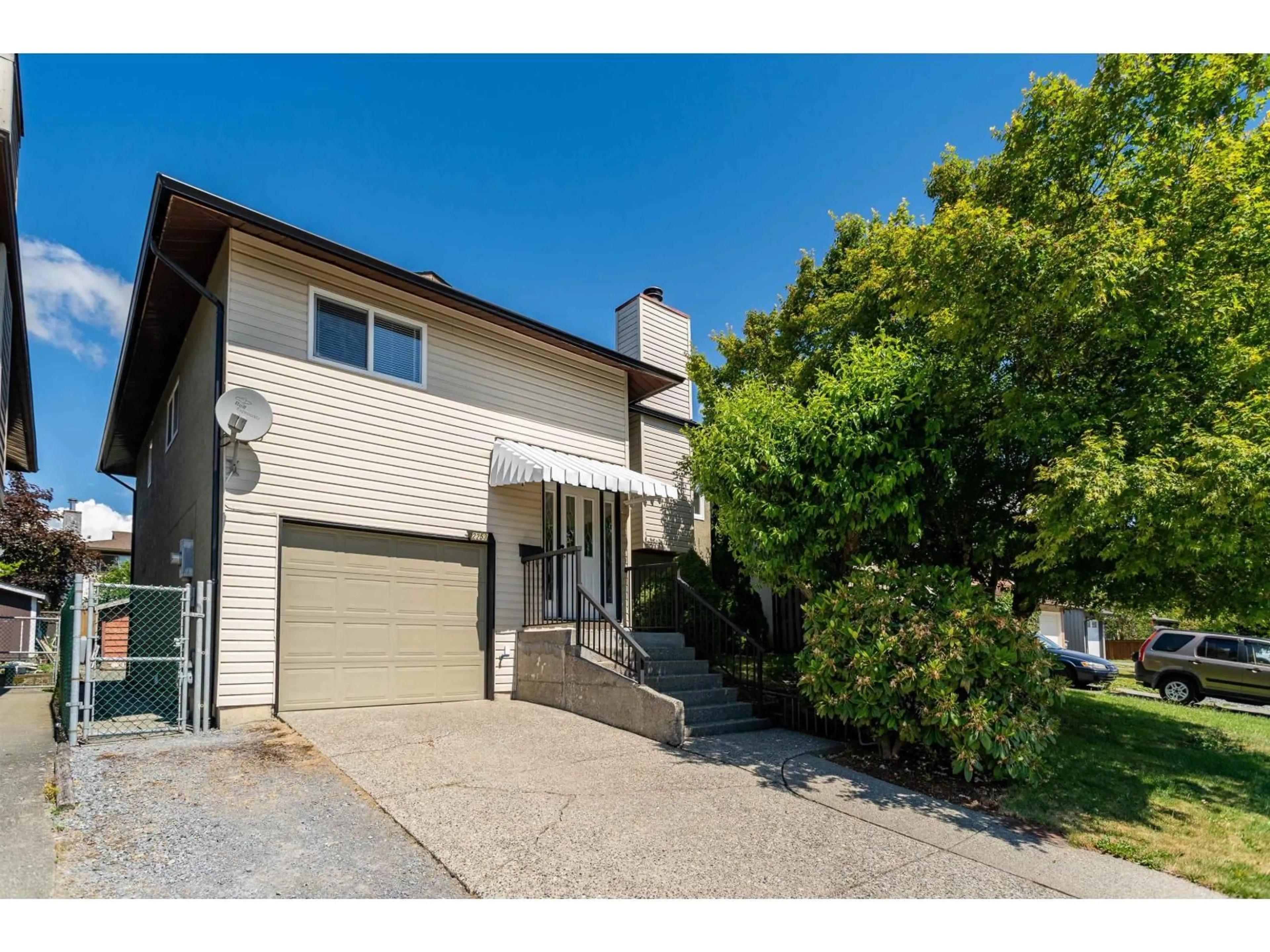 Unknown for 2253 WILLOUGHBY WAY, Langley British Columbia V2Y1B8