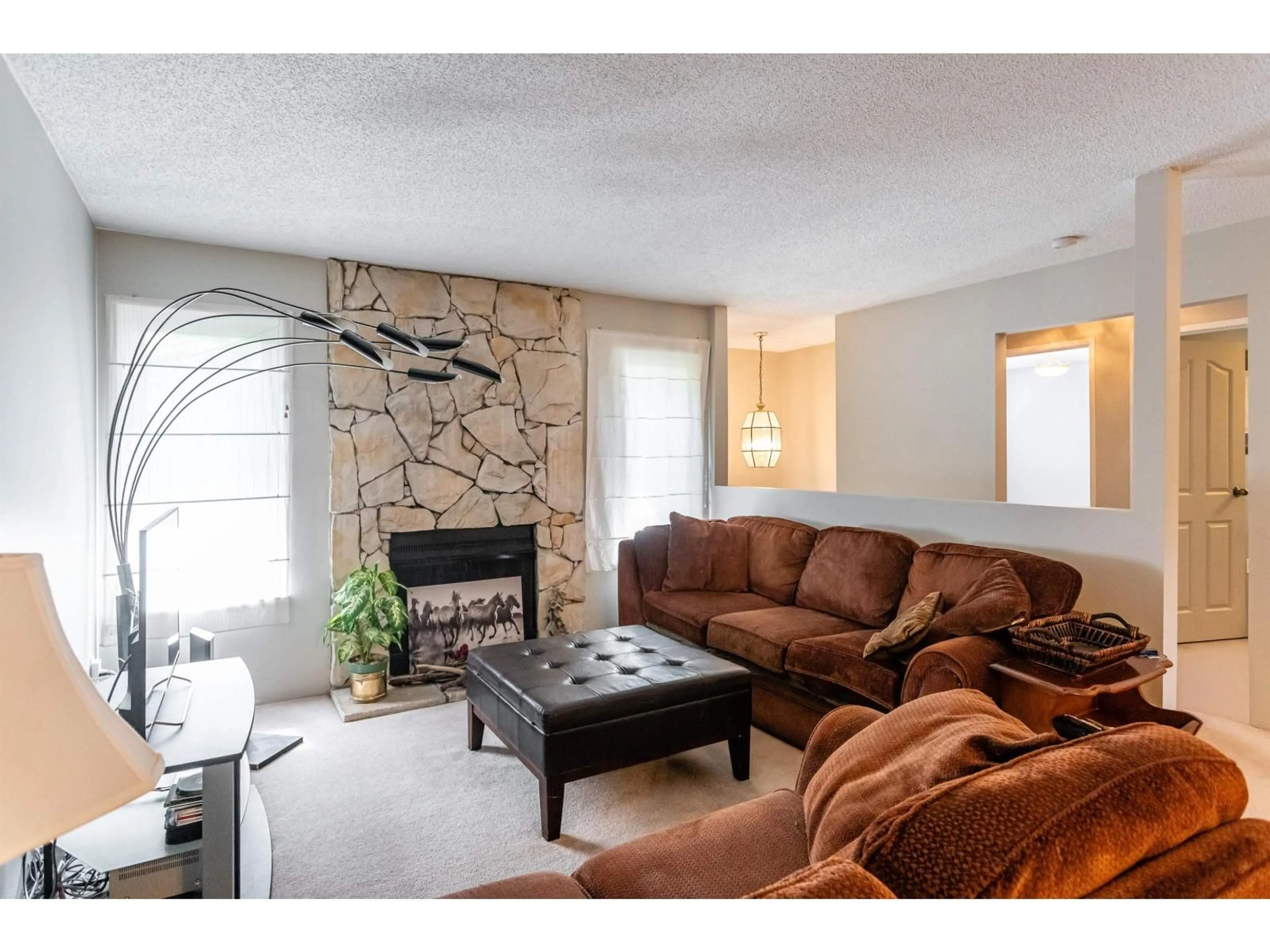 Living room with furniture, unknown for 2253 WILLOUGHBY WAY, Langley British Columbia V2Y1B8