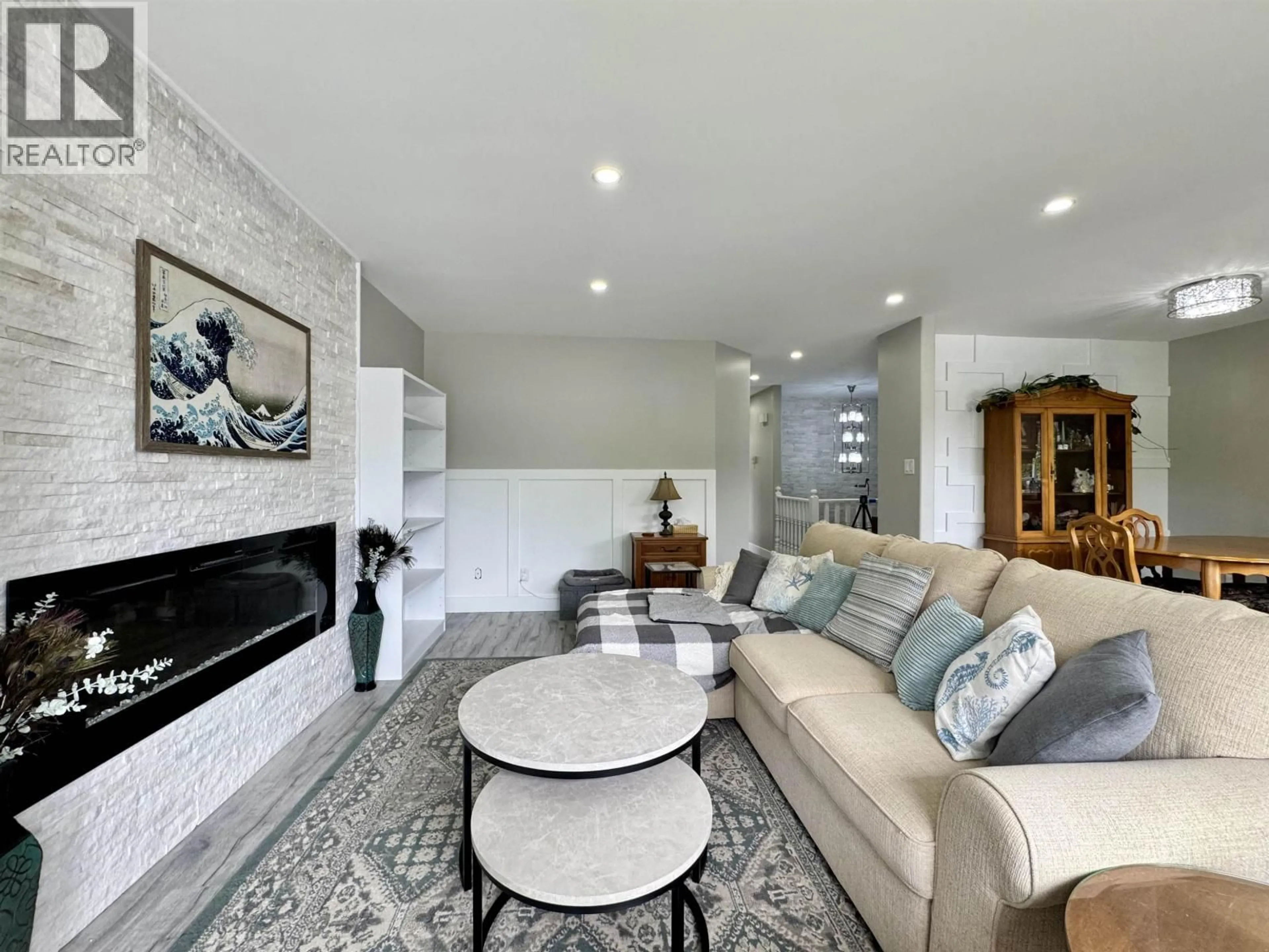 Living room with furniture, ceramic/tile floor for 250 HERON ROAD, Prince Rupert British Columbia V8J4G6