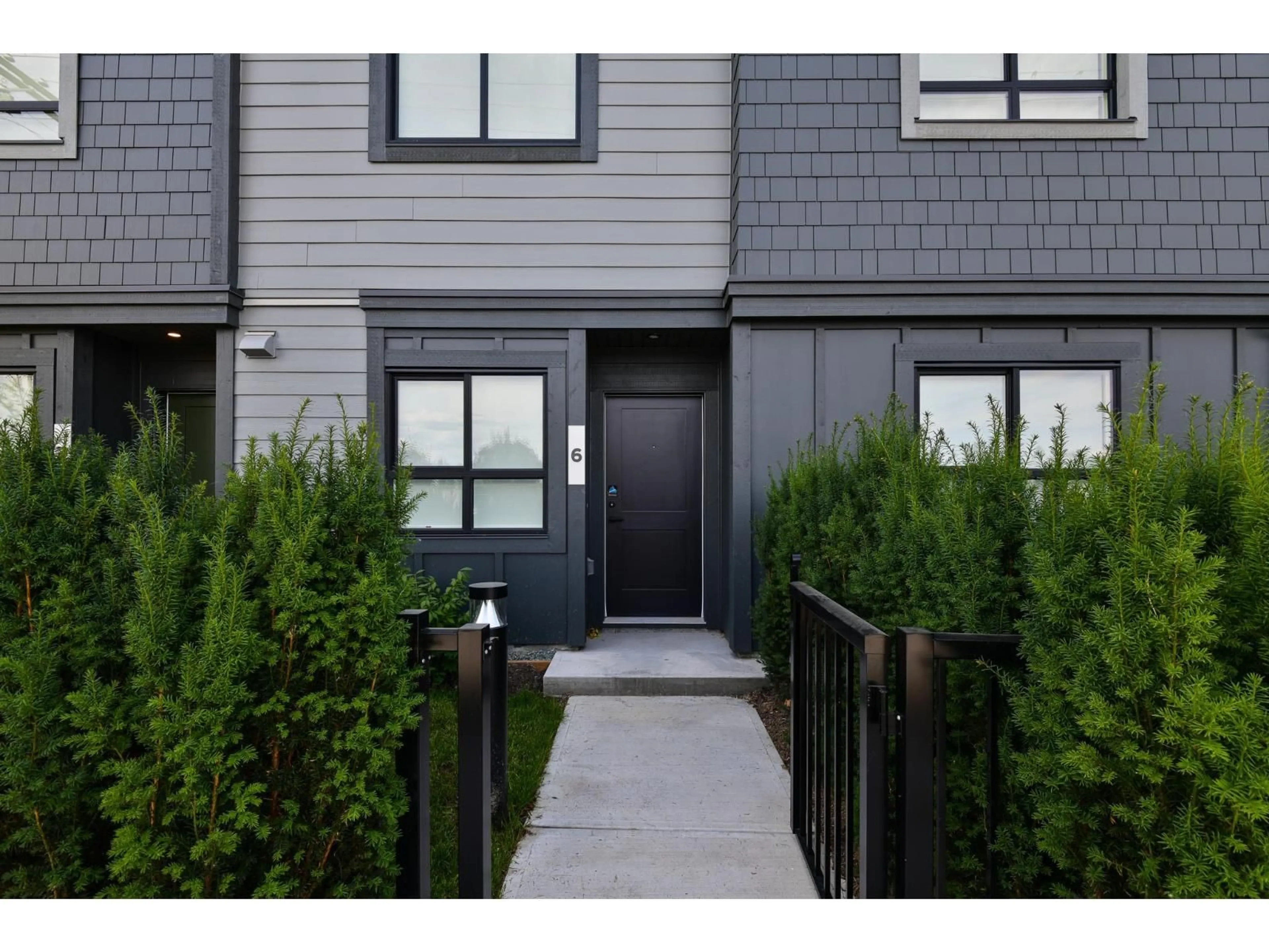 Unknown for 6 - 33520 KINGSTON AVENUE, Abbotsford British Columbia V2S0R6