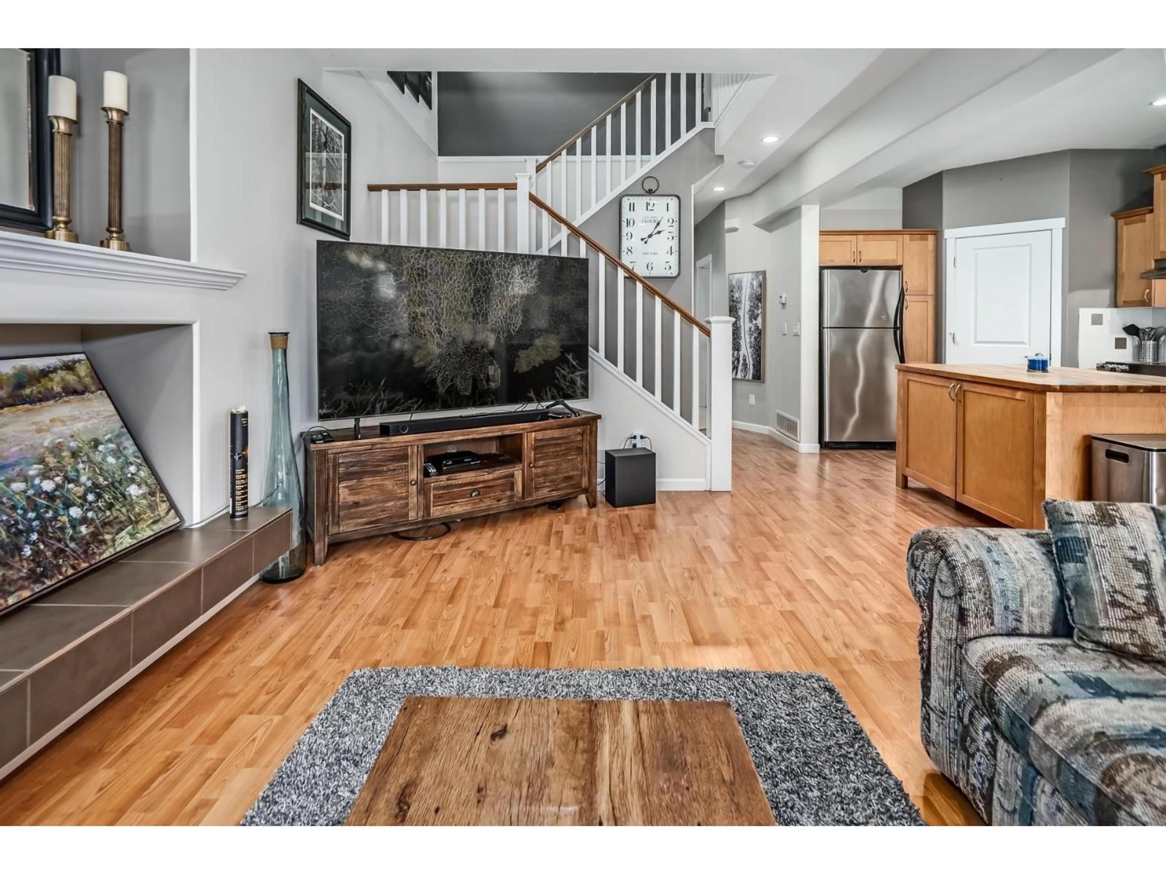 Unknown for 19141 68 AVENUE, Surrey British Columbia V4N5P3