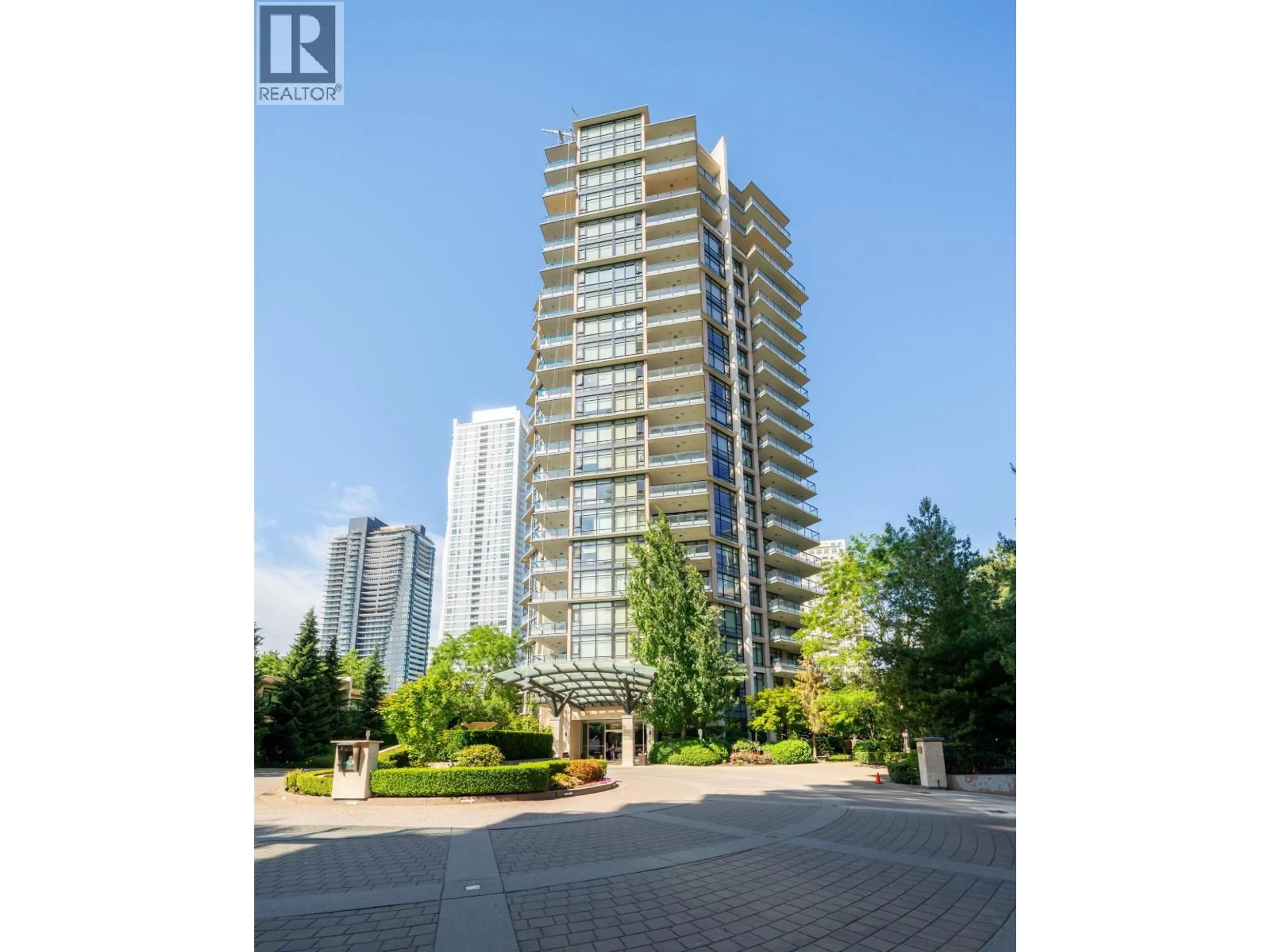 A pic from outside/outdoor area/front of a property/back of a property/a pic from drone, building for 1705 - 6168 WILSON AVENUE, Burnaby British Columbia V5H0B2