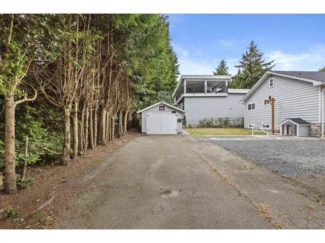 1593 STEVENS STREET, White Rock 5