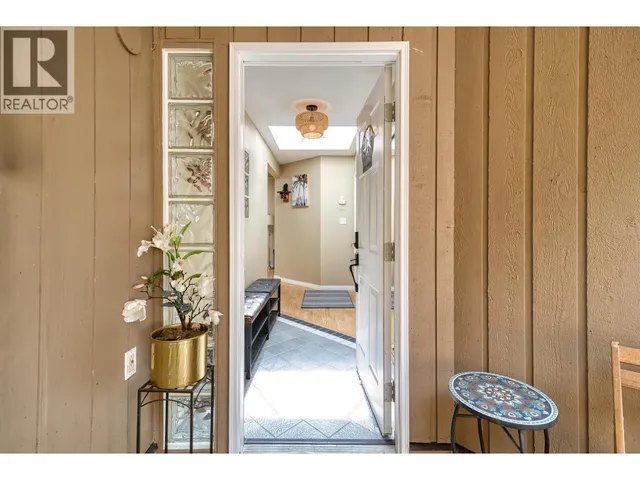 1849 NORTH ROAD, Gibsons 4