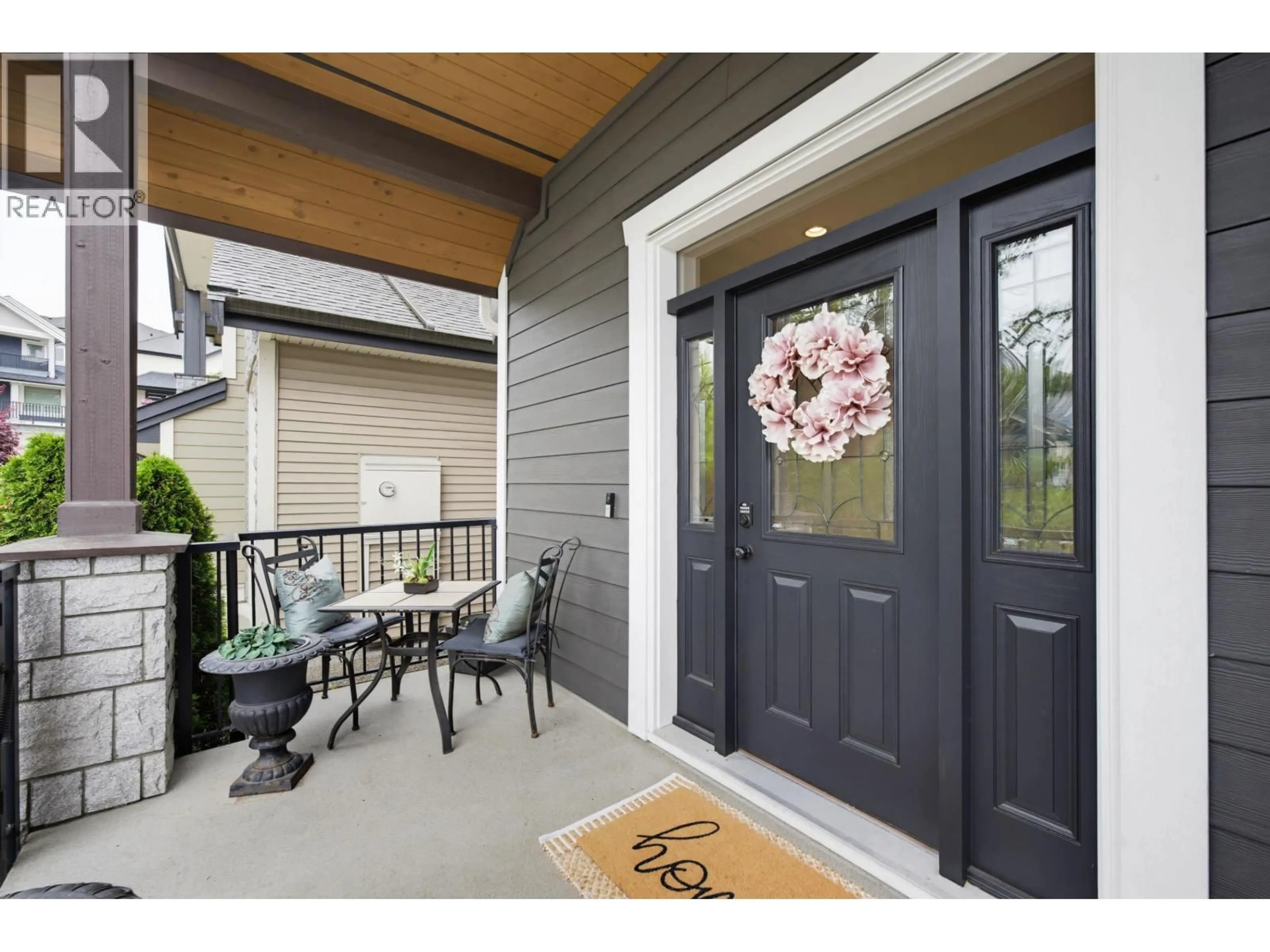 Indoor entryway for 24640 101 AVENUE, Maple Ridge British Columbia V2W0H1