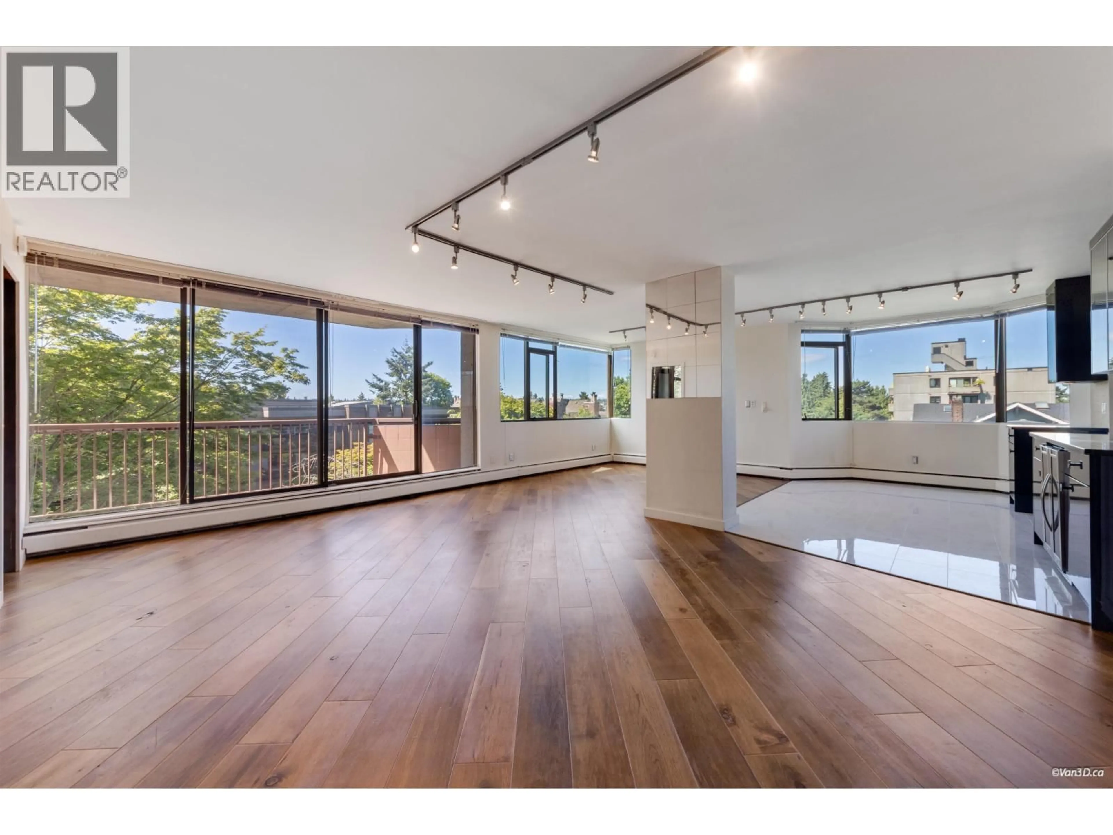 Unknown for 306 - 2445 3RD AVENUE, Vancouver British Columbia V6K4K6