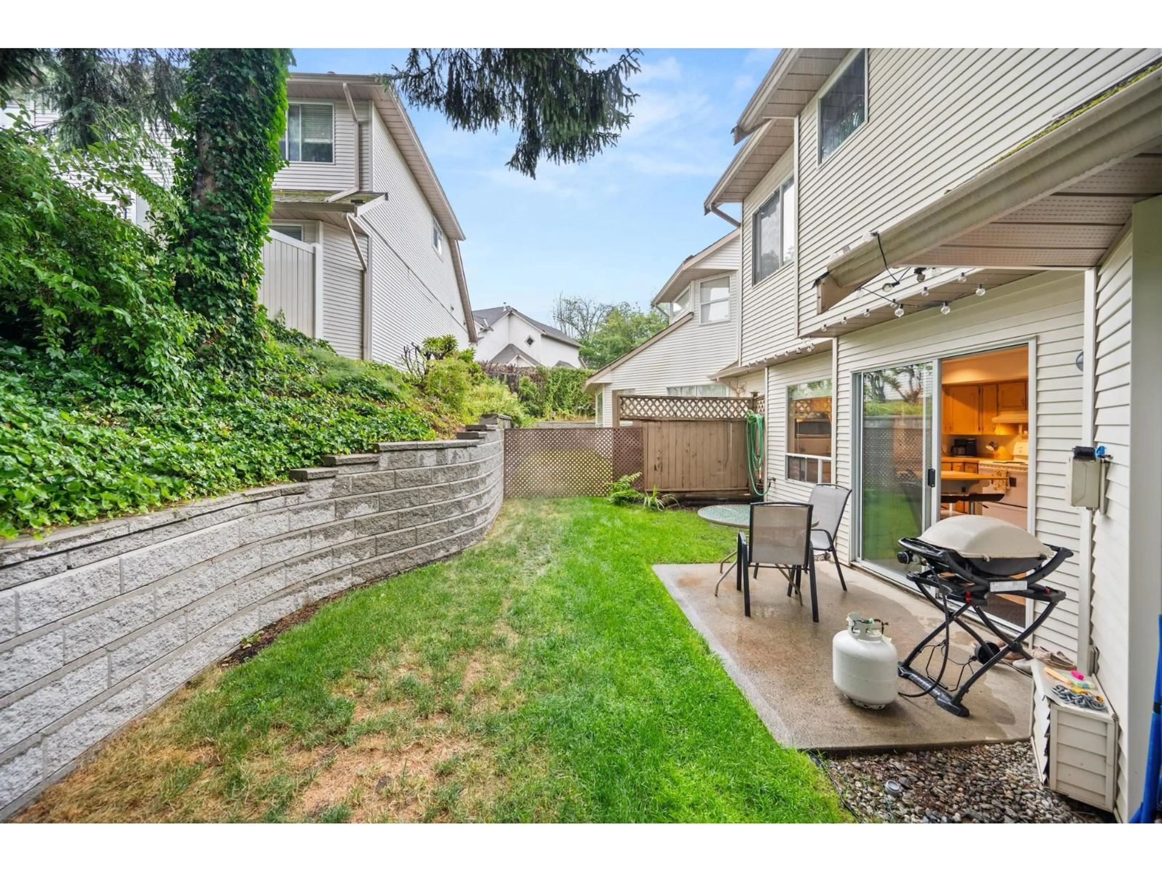 Patio, unknown for 2 - 32311 MCRAE AVENUE, Mission British Columbia V2V4X7