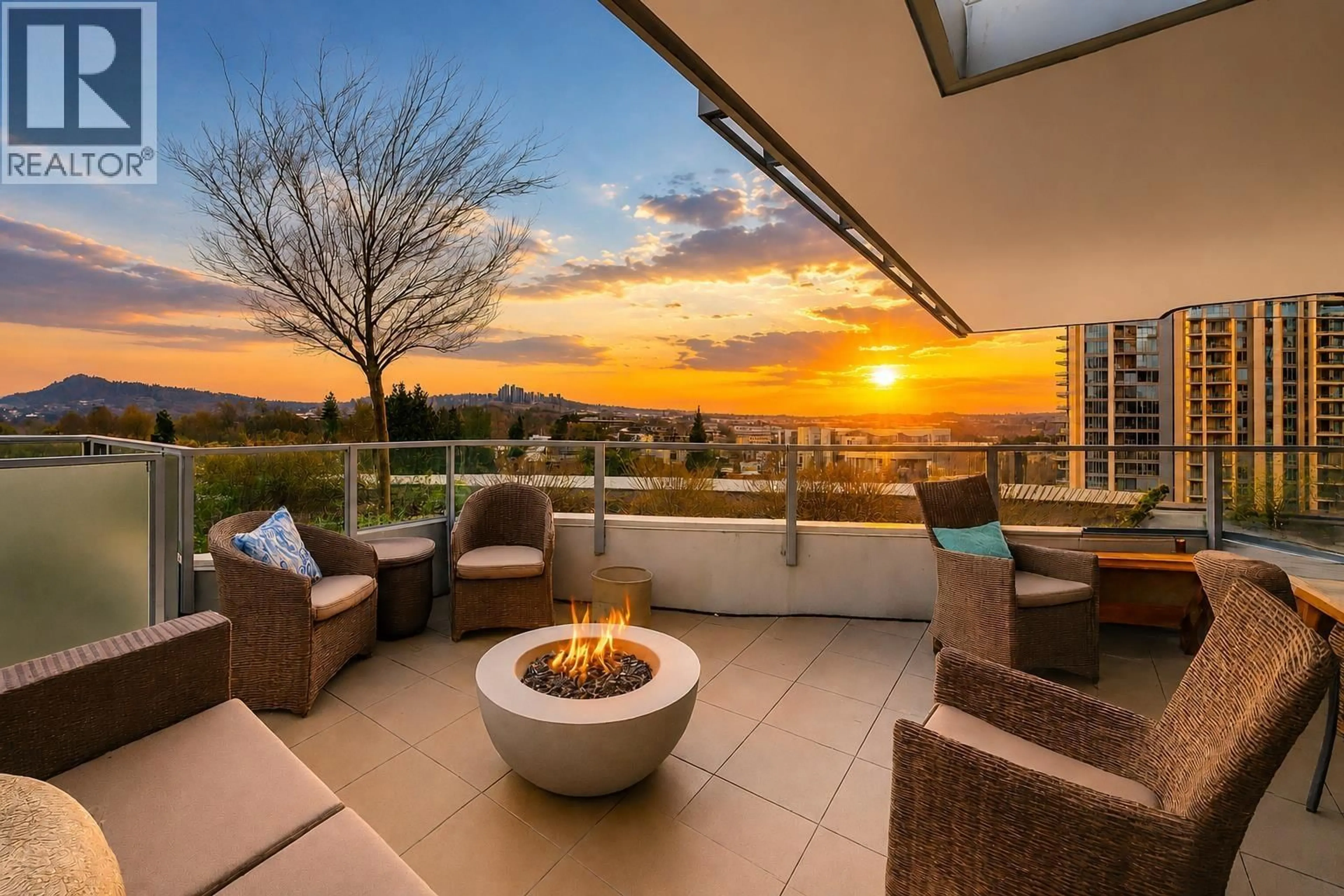 Patio, mountain view for 706 - 1500 FERN STREET, North Vancouver British Columbia V7J0E6