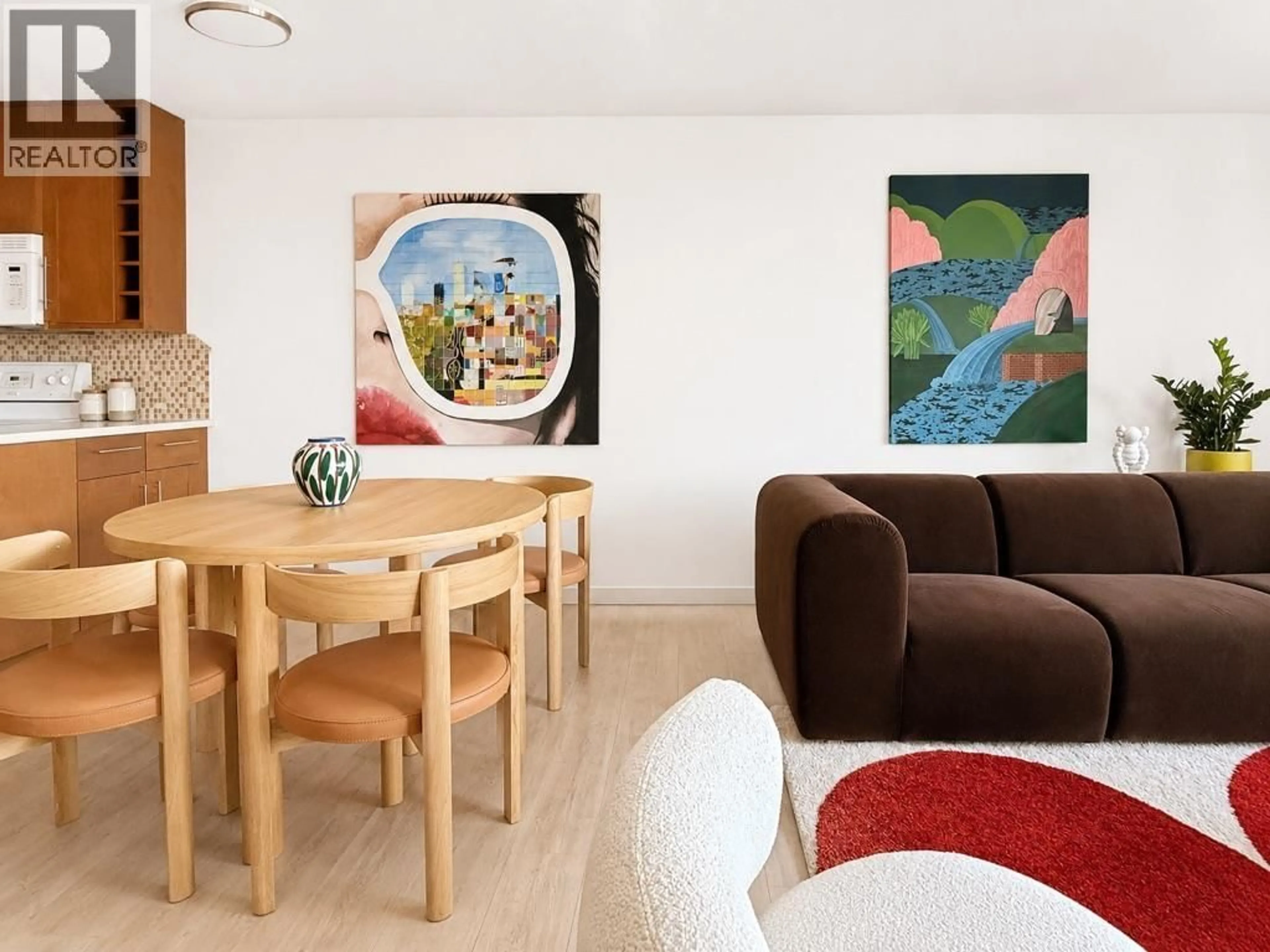 Living room with furniture, wood/laminate floor for 302 - 1877 5TH AVENUE, Vancouver British Columbia V6J1P5