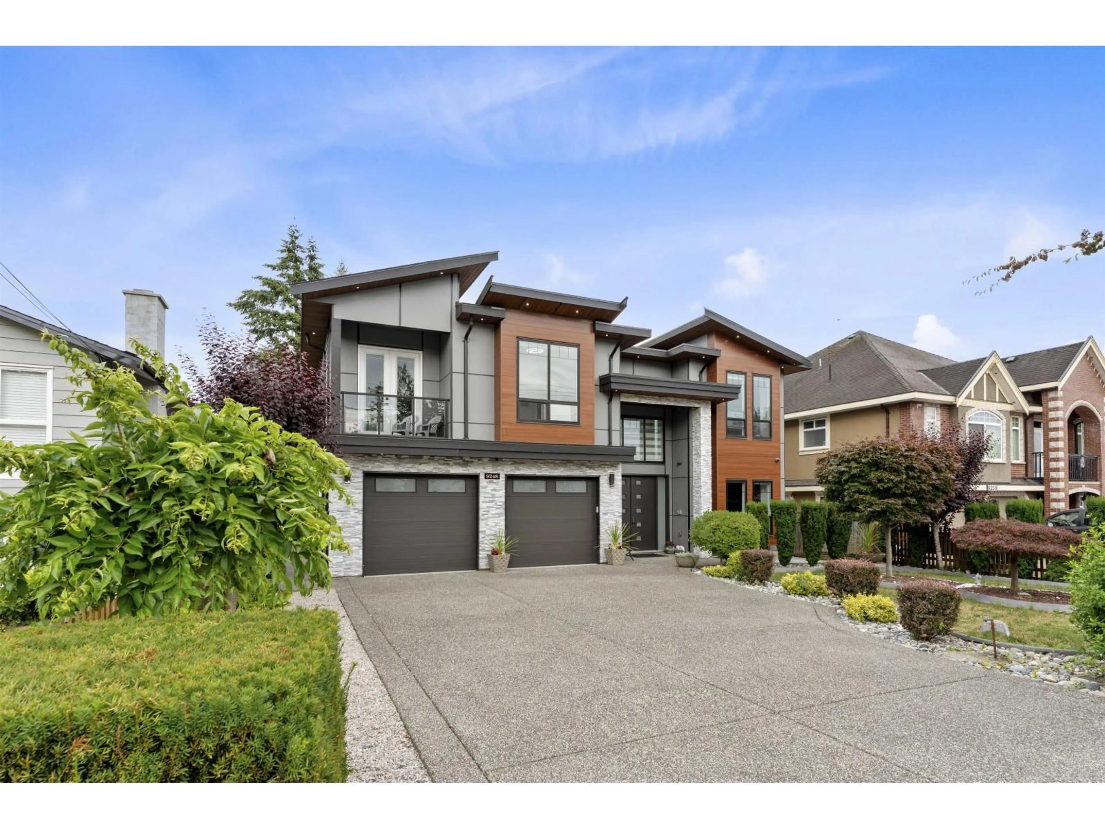 Home with brick exterior material, street for 9248 124 STREET, Surrey British Columbia V3V2S3