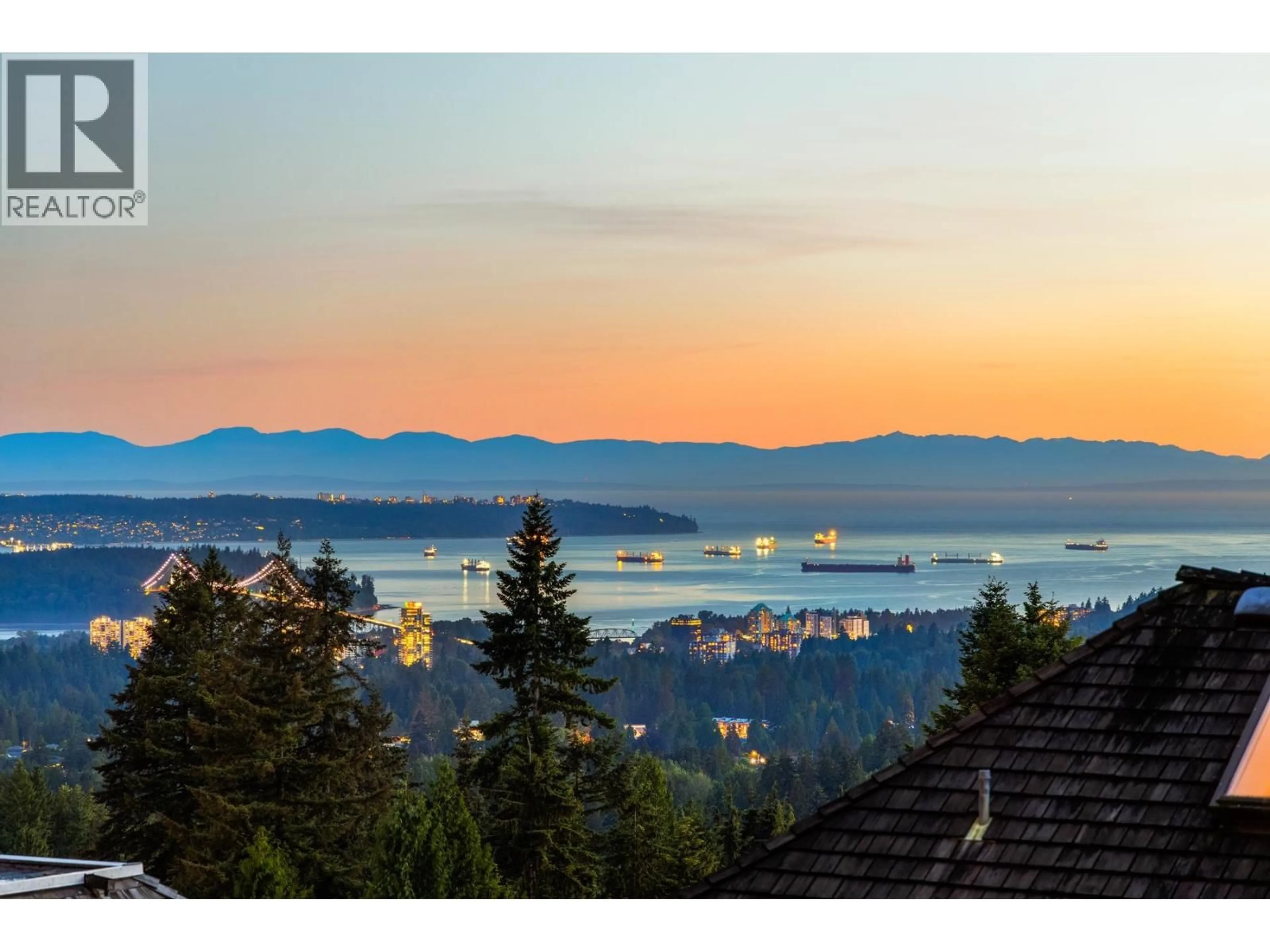 Unknown for 4350 STARLIGHT WAY, North Vancouver British Columbia V7N3N9