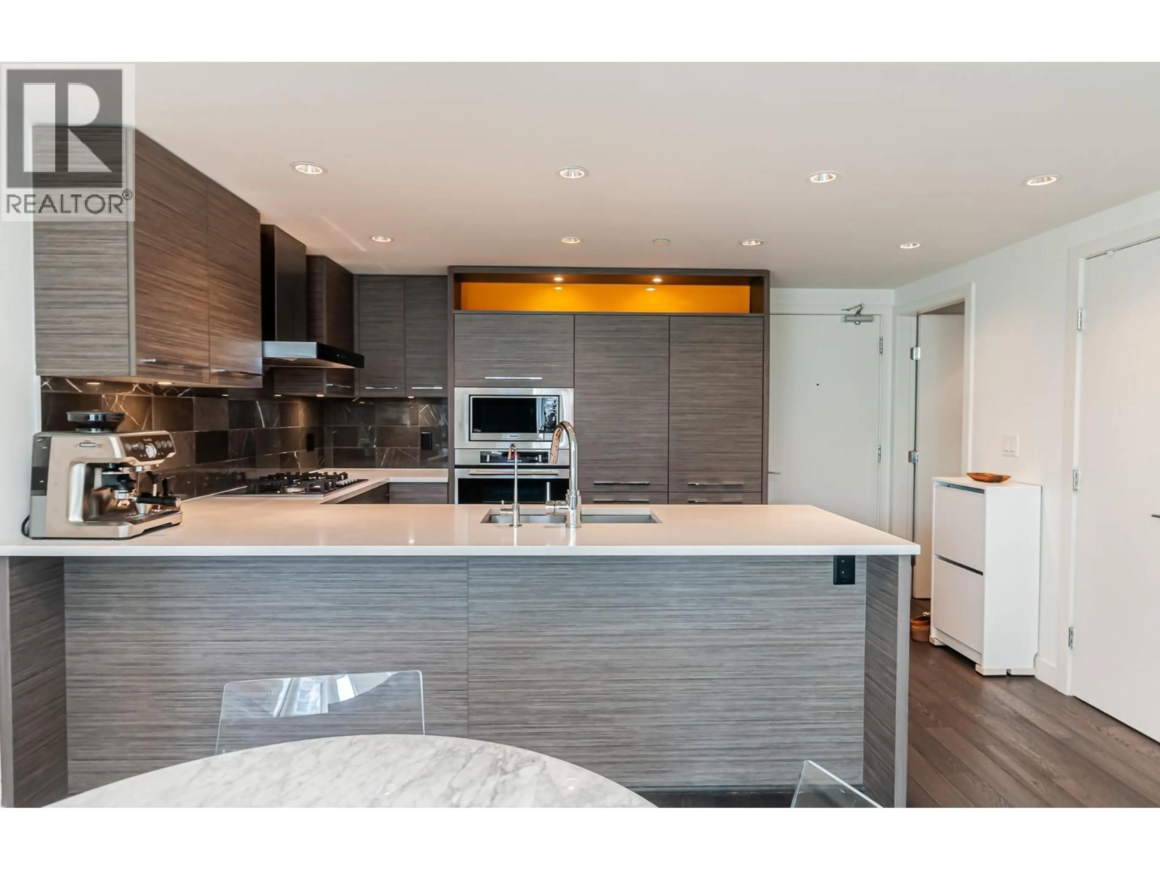 Contemporary kitchen, unknown for 319 - 7468 LANSDOWNE ROAD, Richmond British Columbia V7C0B7