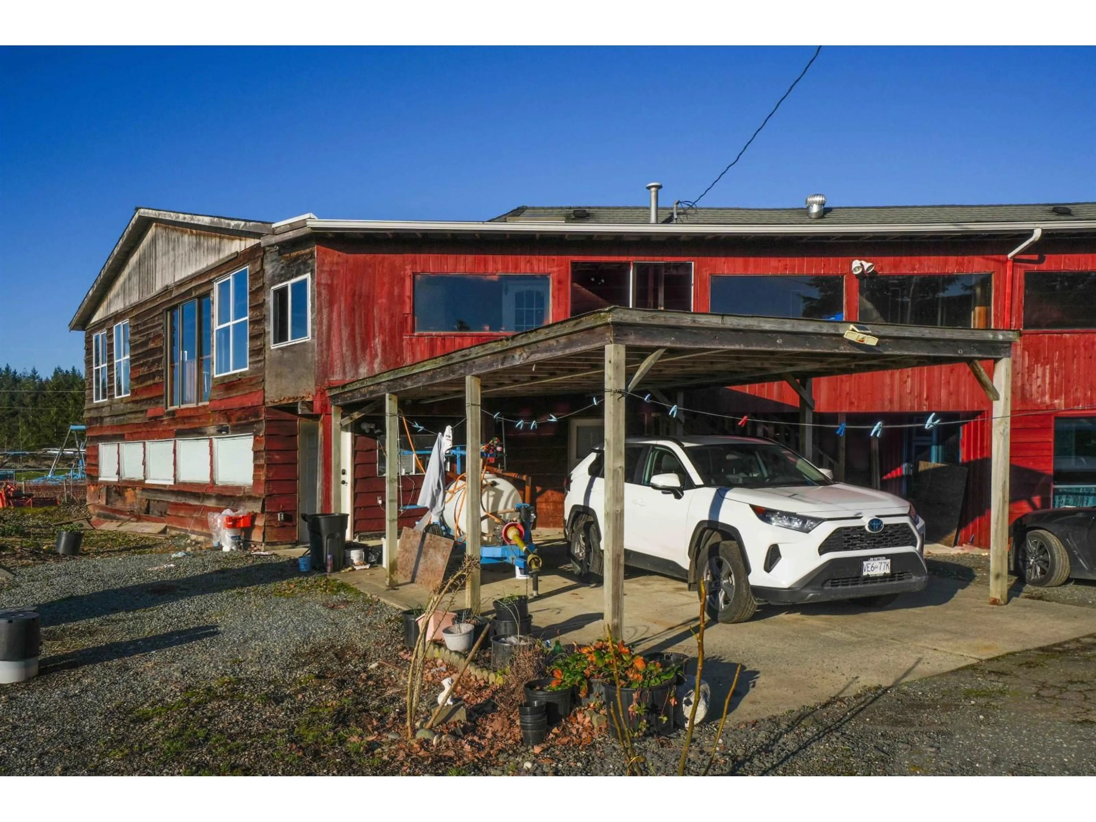 Indoor garage for 2157 224 STREET, Langley British Columbia V2Z2Z2