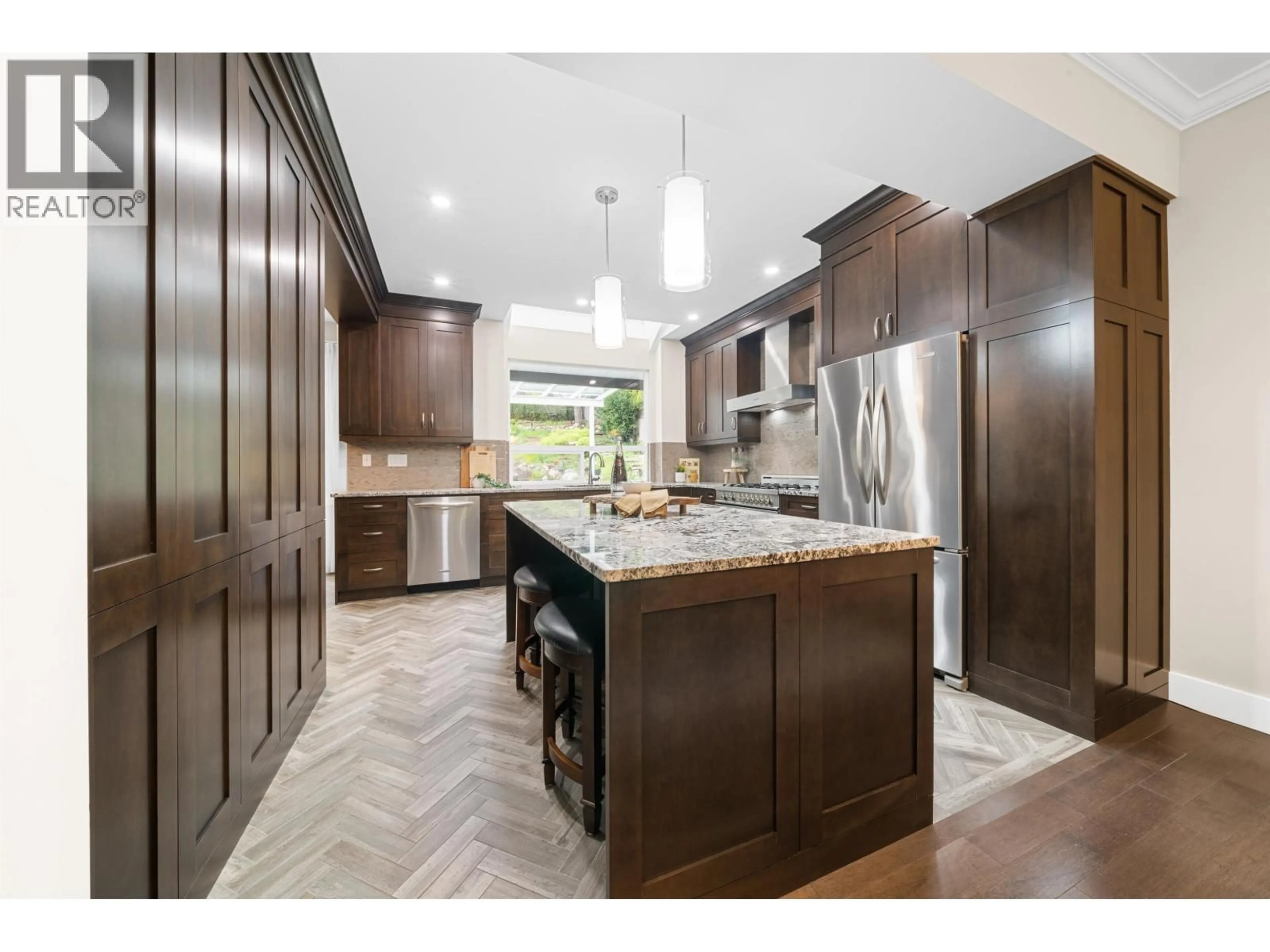 Contemporary kitchen, ceramic/tile floor for 1818 CAMELBACK COURT, Coquitlam British Columbia V3E3K4