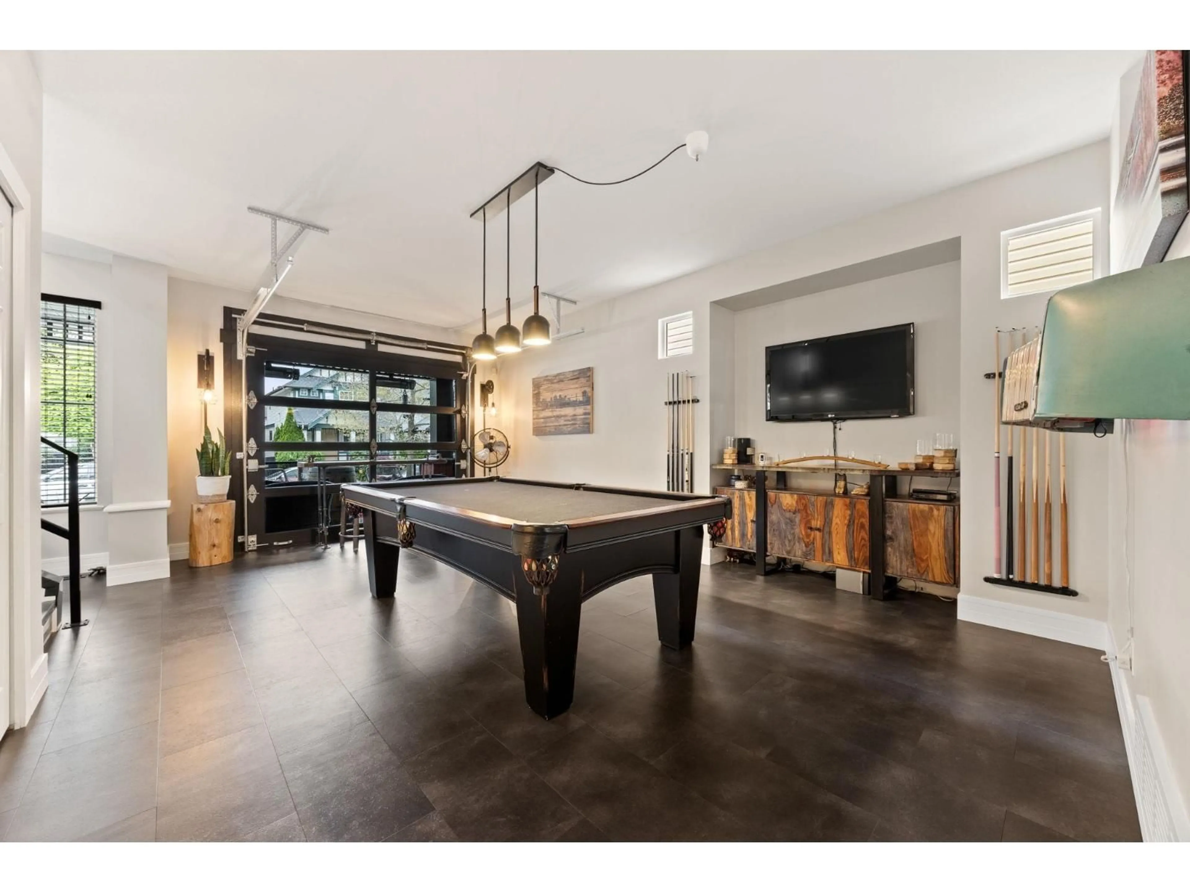 A pic of a room for 6676 185 STREET, Surrey British Columbia V3S9B1