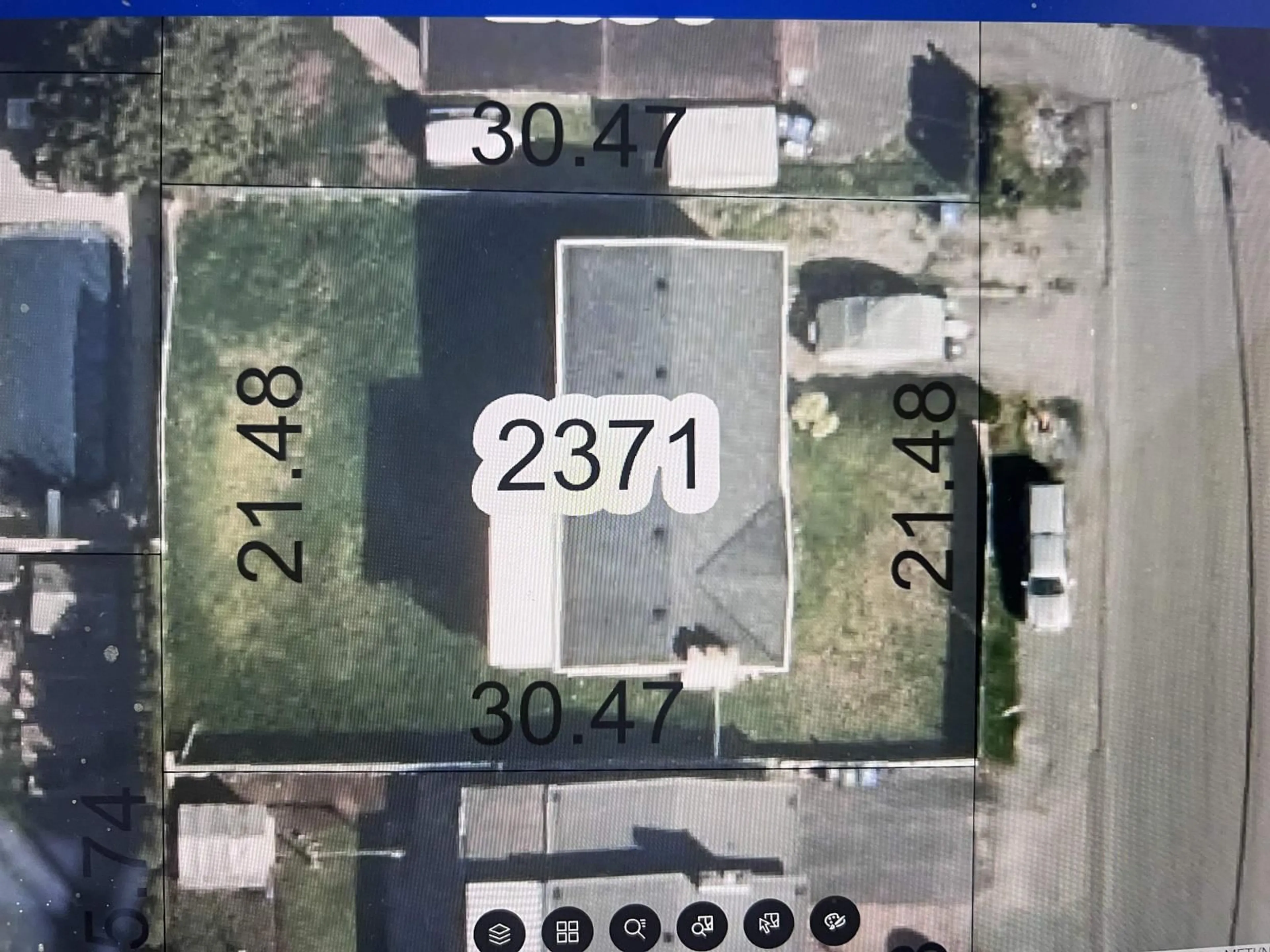 A pic from outside/outdoor area/front of a property/back of a property/a pic from drone, street for 2371 BEAVER STREET, Abbotsford British Columbia V2T3C9