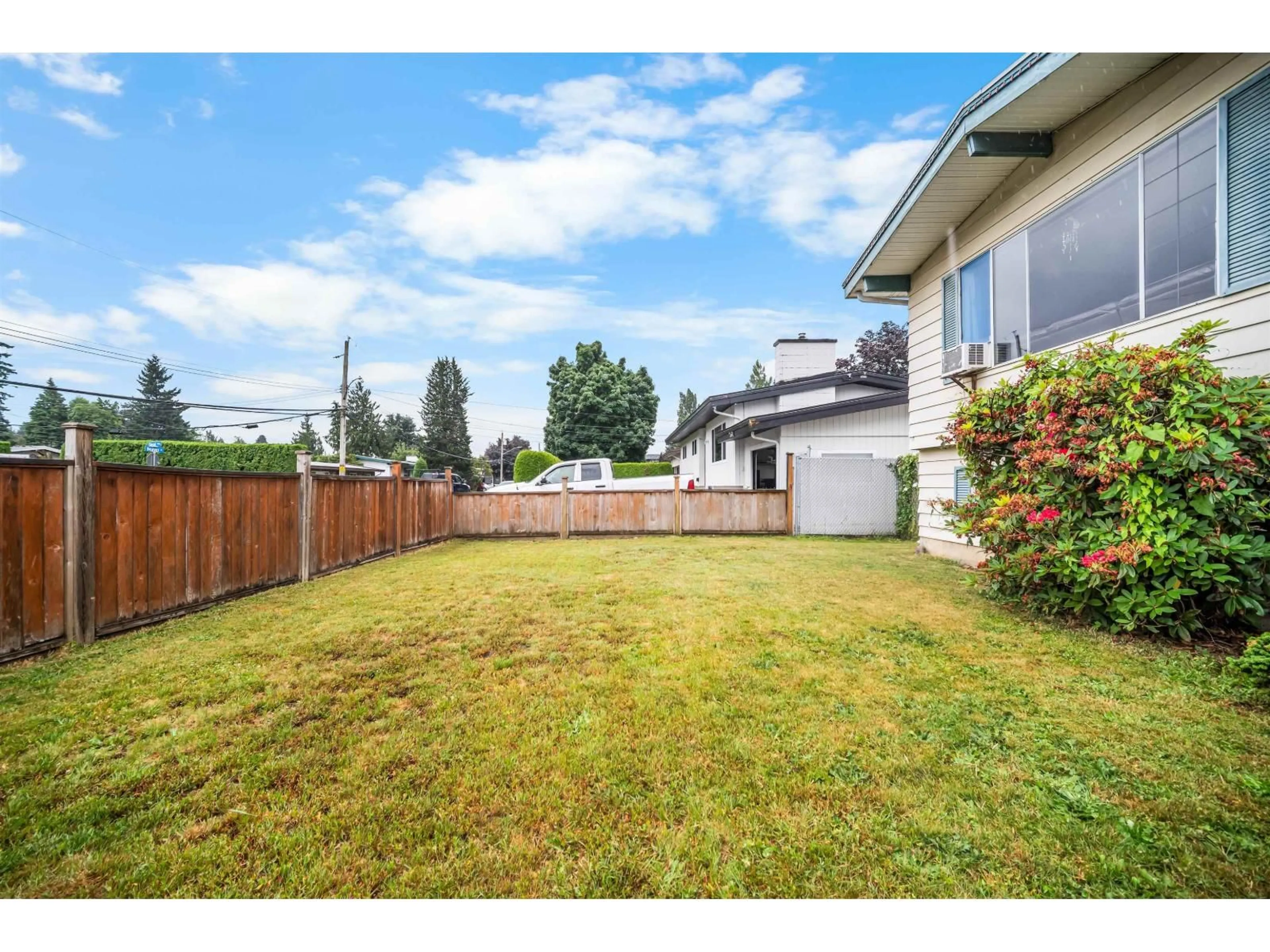 Patio, unknown for 2371 BEAVER STREET, Abbotsford British Columbia V2T3C9