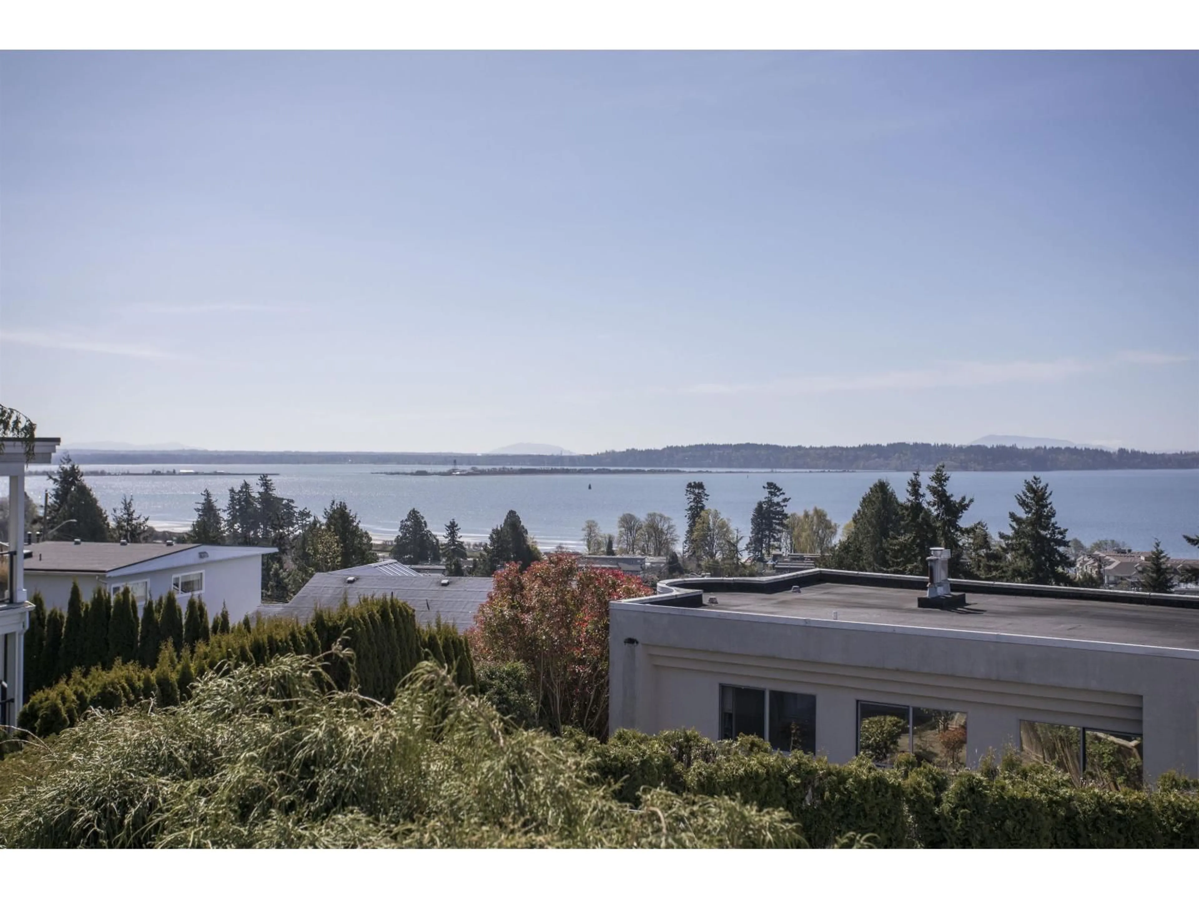 Unknown for 15662 SEMIAHMOO AVENUE, White Rock British Columbia V4B1V4