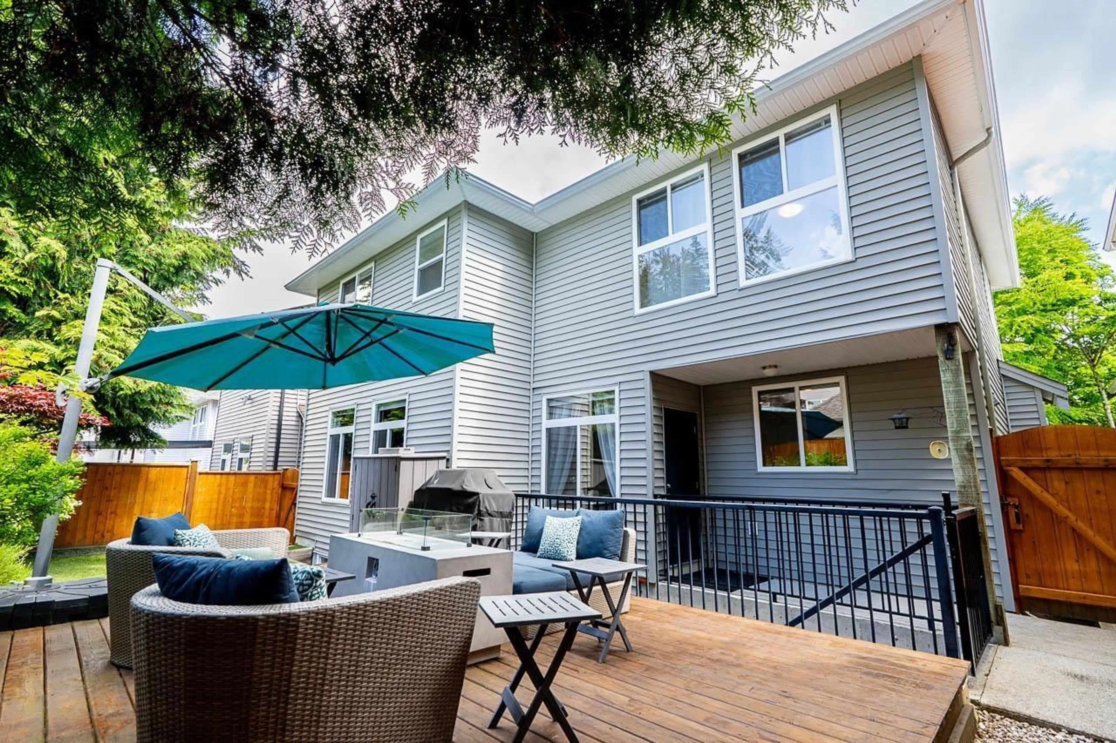 Patio, unknown for 6125 150A STREET, Surrey British Columbia V3S7W9