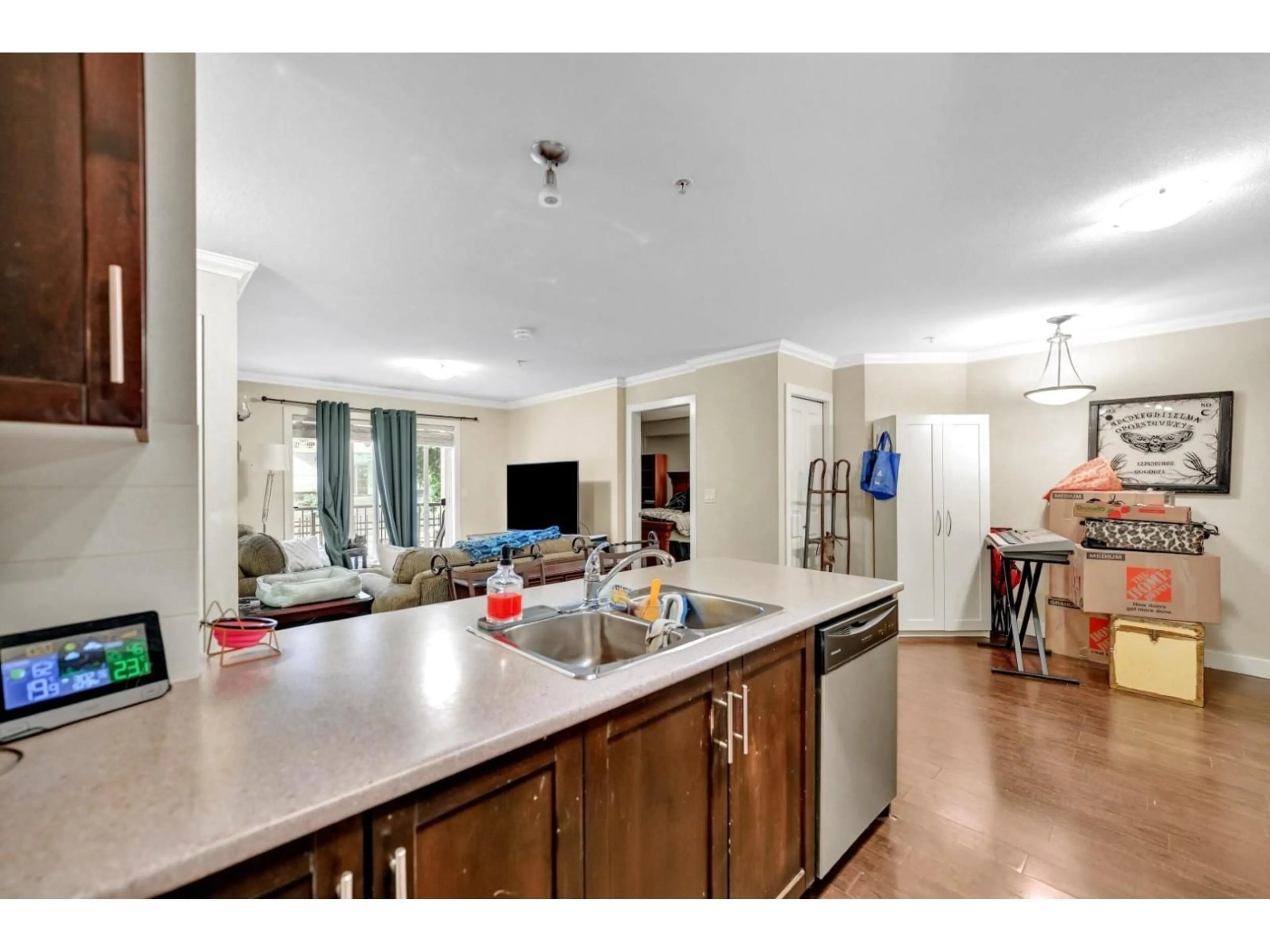 Open concept kitchen, unknown for 112 - 46150 BOLE AVENUE, Chilliwack British Columbia V2P0B7