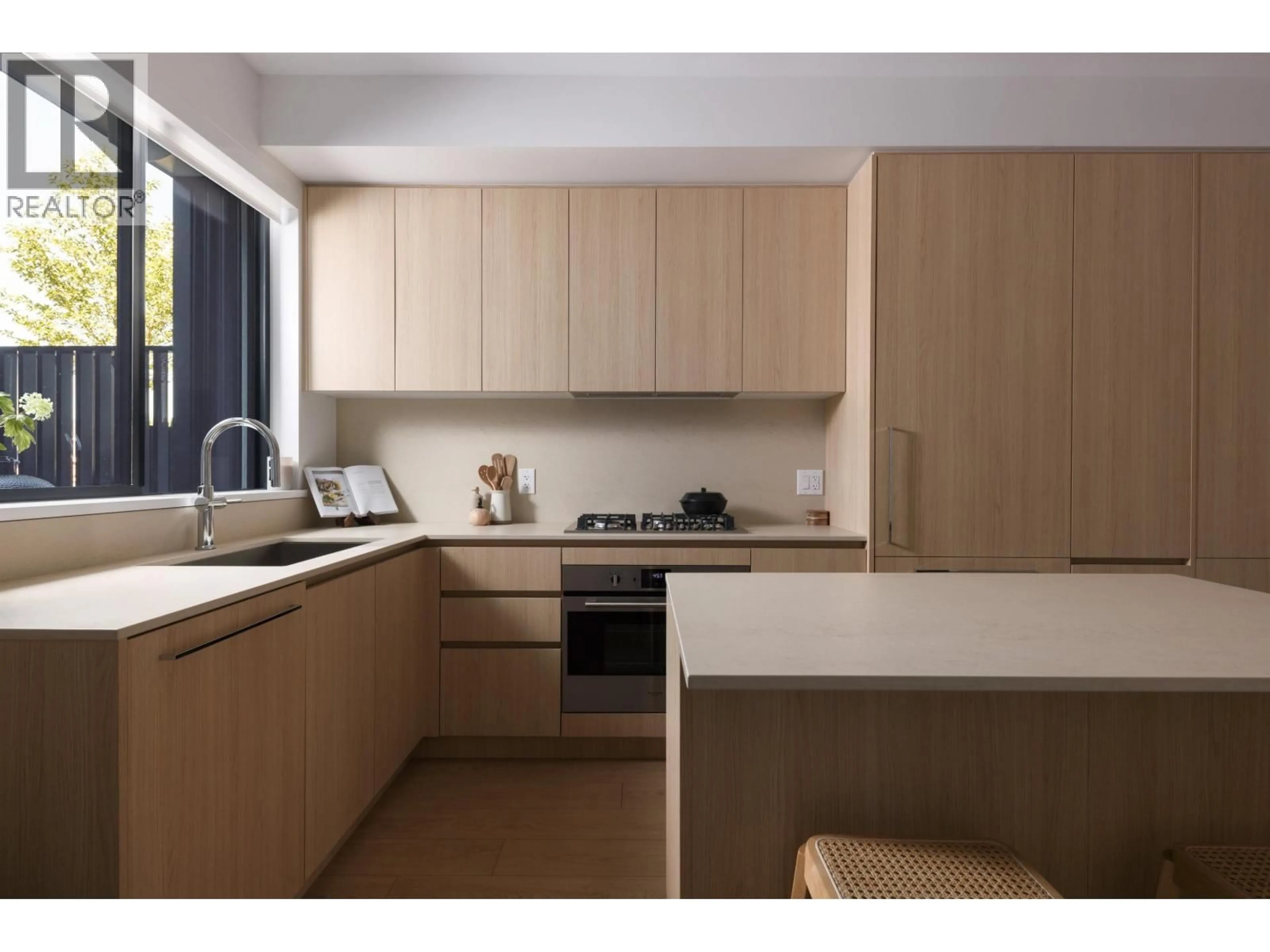 Standard kitchen, wood/laminate floor for 2407 GRANDVIEW HIGHWAY, Vancouver British Columbia V5M2E1