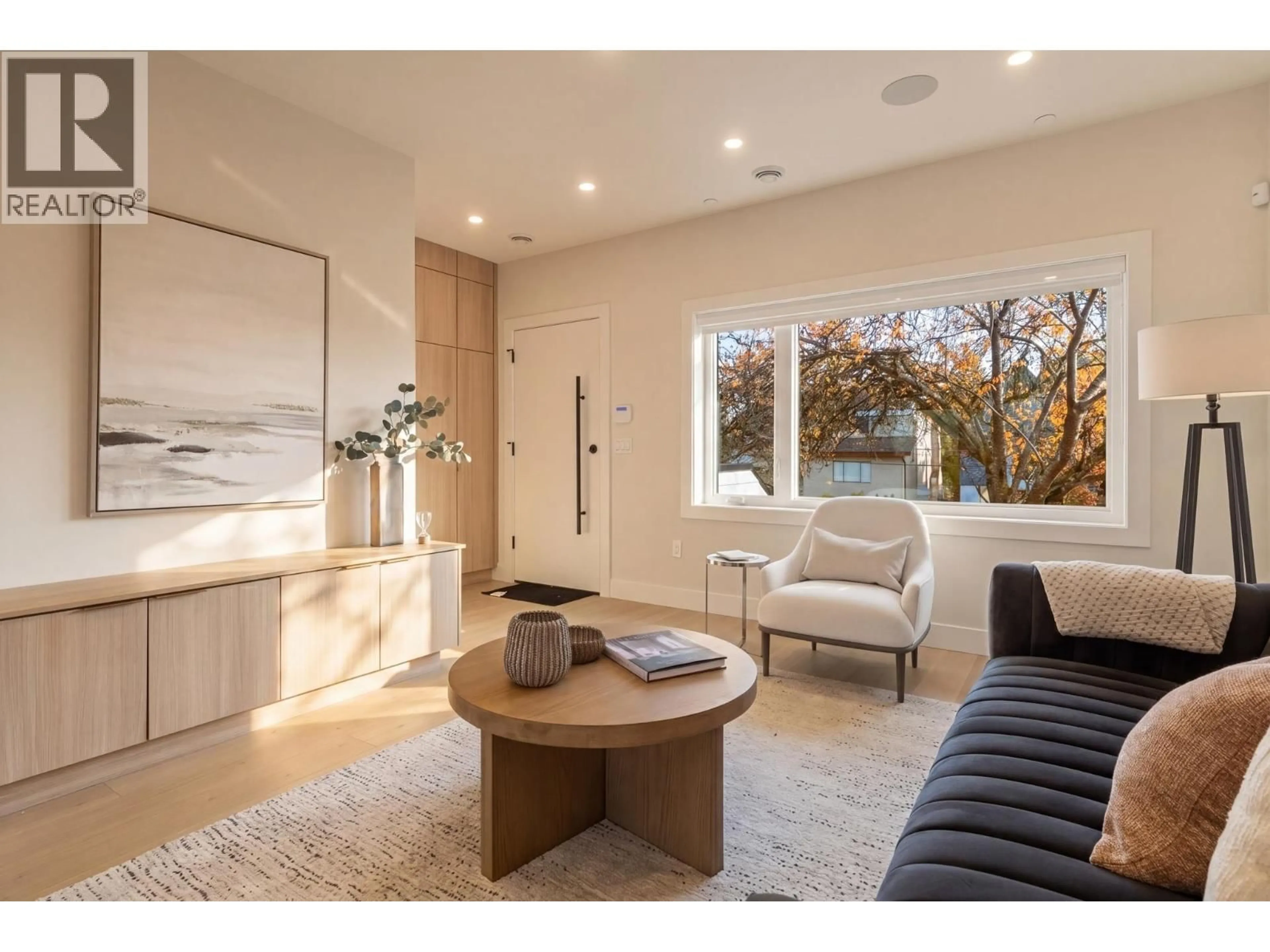Living room with furniture, unknown for 1937 TEMPLETON DRIVE, Vancouver British Columbia V5N4V9