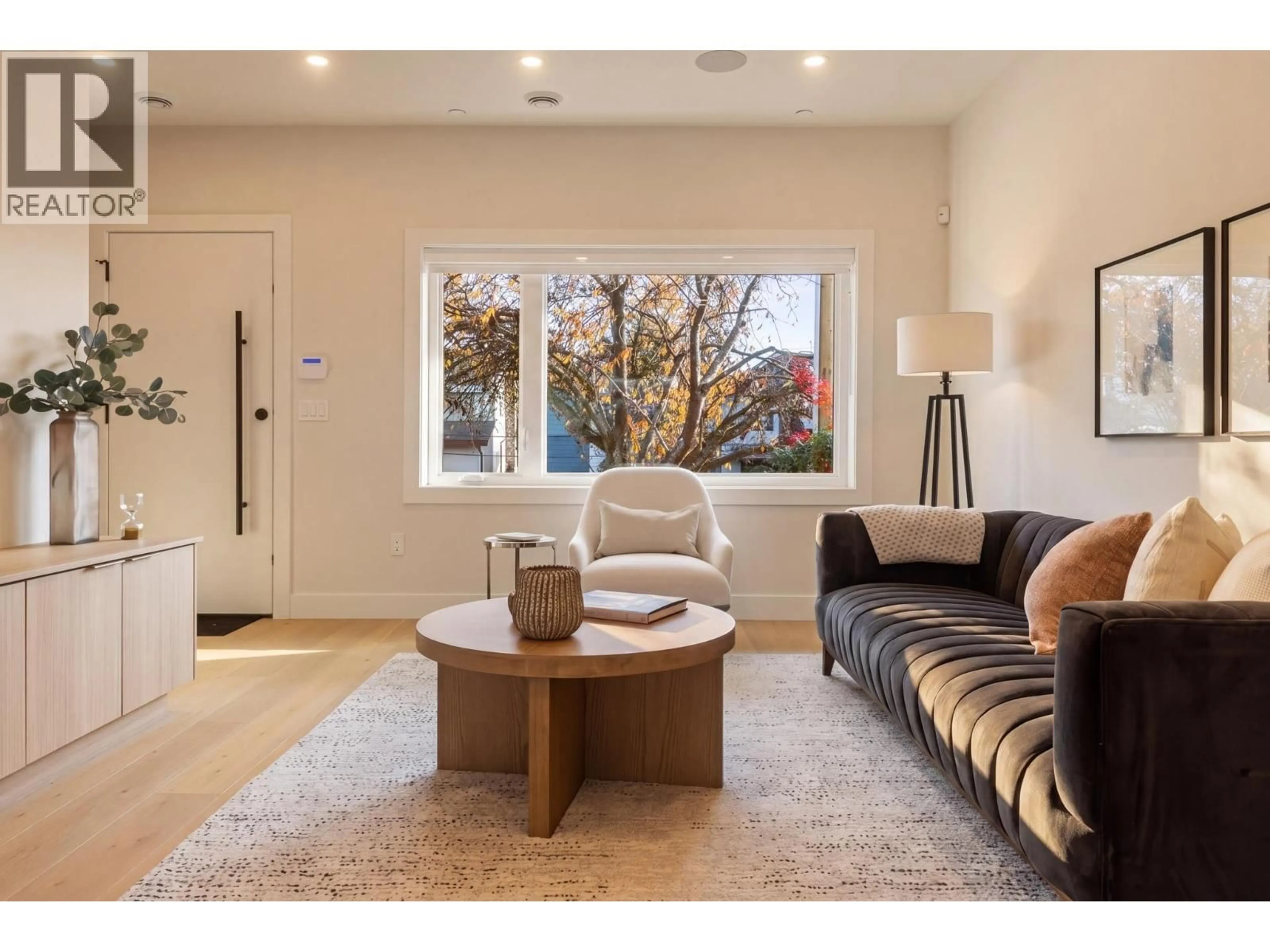 Living room with furniture, unknown for 2 - 1937 TEMPLETON DRIVE, Vancouver British Columbia V5N4V9