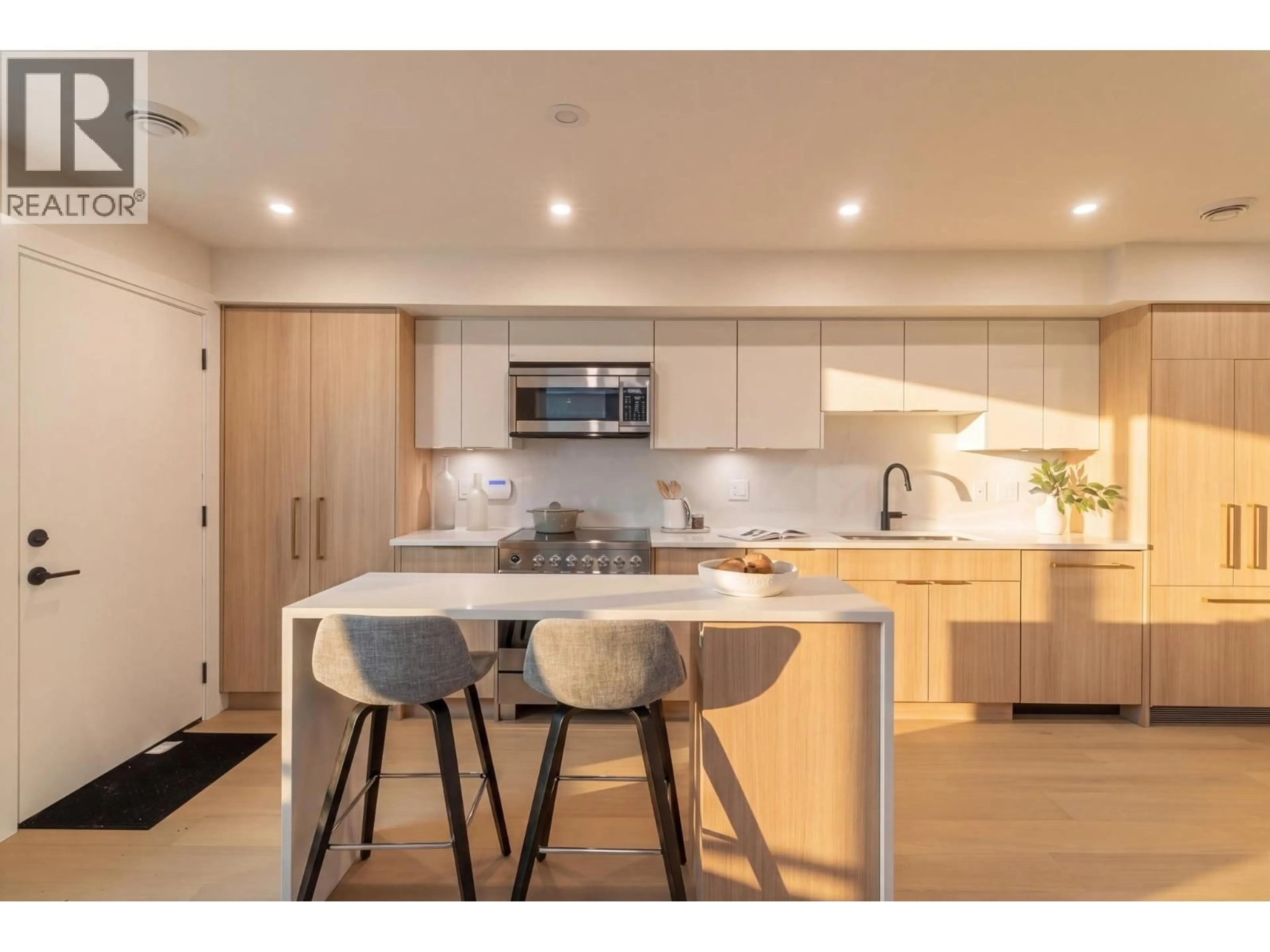 Open concept kitchen, unknown for 1 - 1937 TEMPLETON DRIVE, Vancouver British Columbia V5N4V9