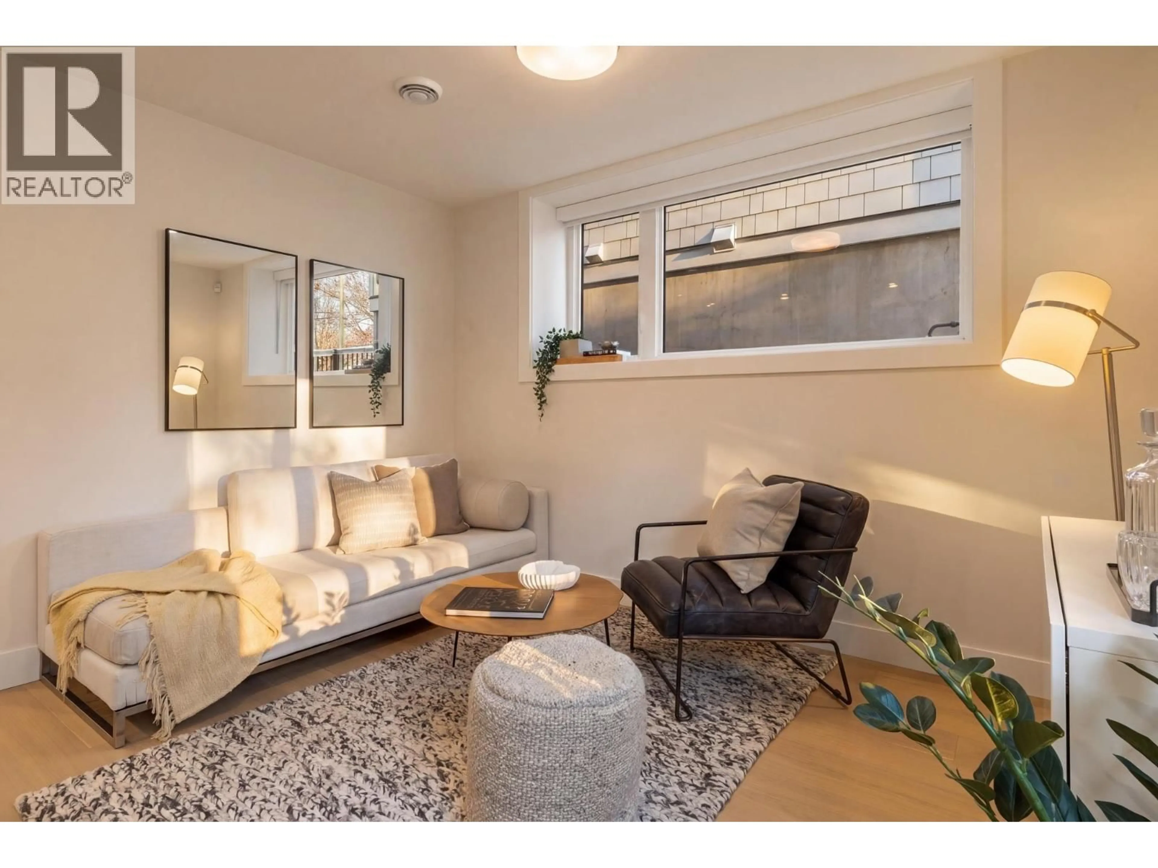 Living room with furniture, unknown for 1 - 1937 TEMPLETON DRIVE, Vancouver British Columbia V5N4V9