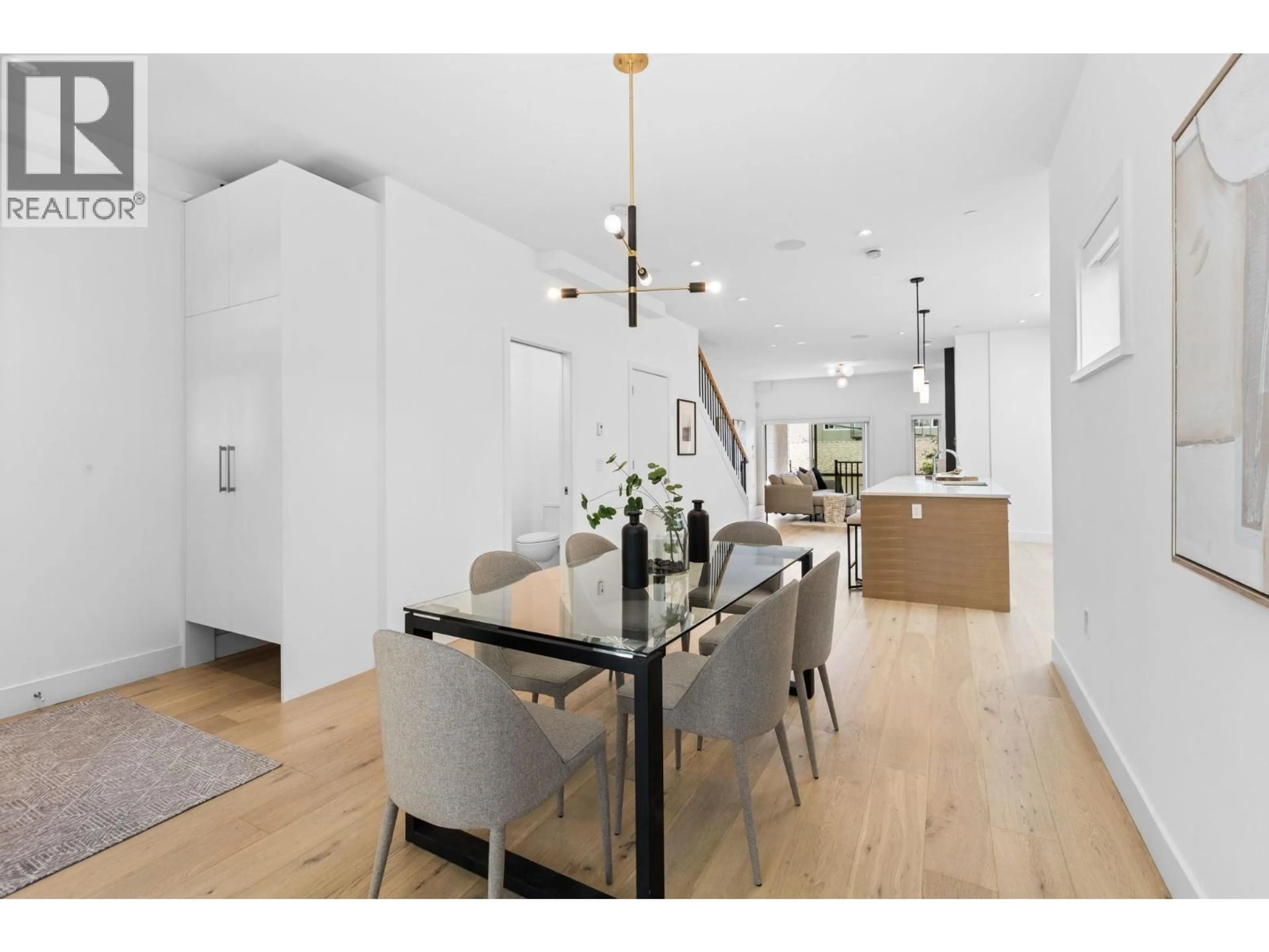 Unknown for 2518 3RD AVENUE, Vancouver British Columbia V6K1M1