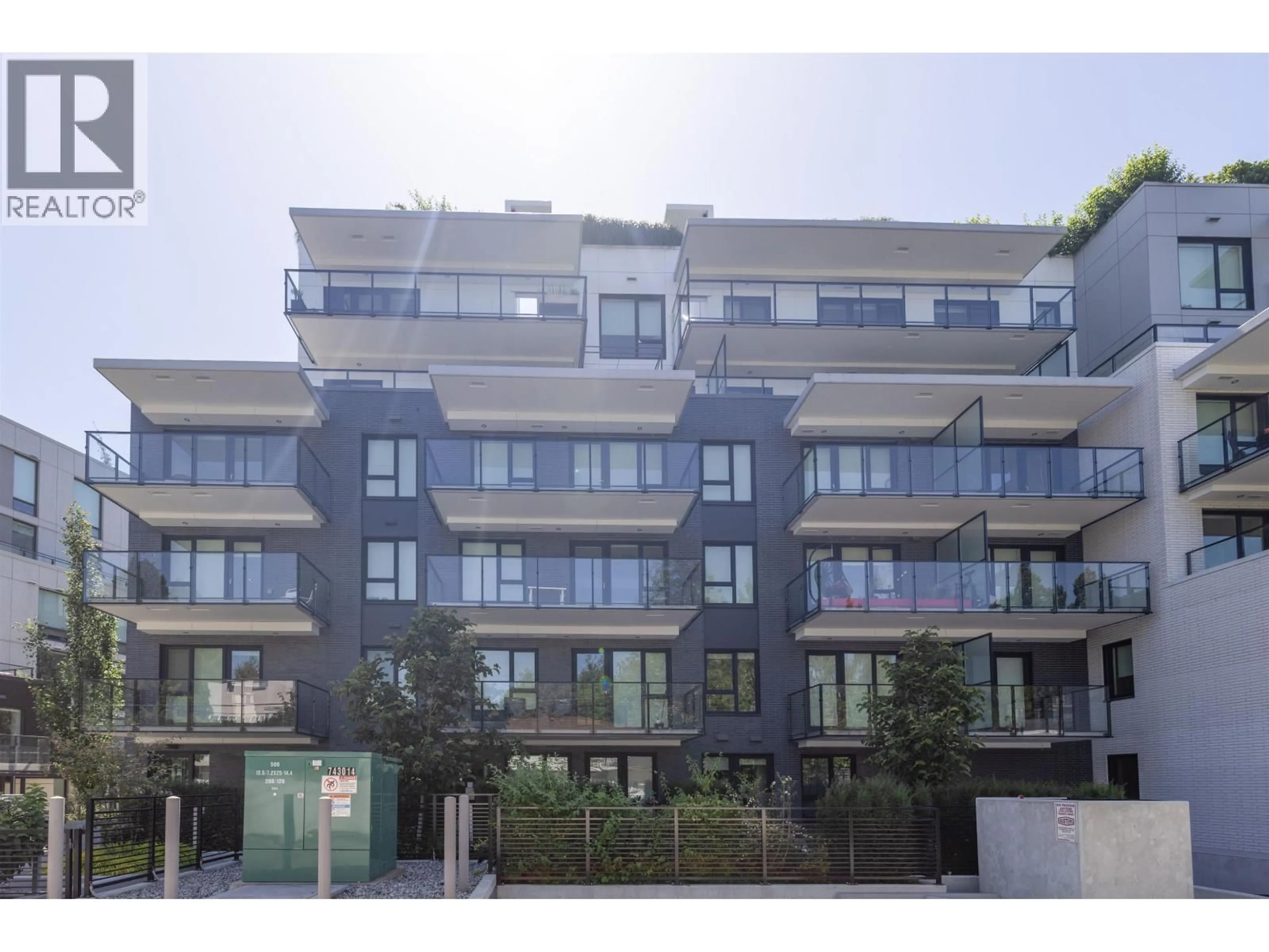 A pic from outside/outdoor area/front of a property/back of a property/a pic from drone, street for 403 - 5168 CAMBIE STREET, Vancouver British Columbia V5Z0K7