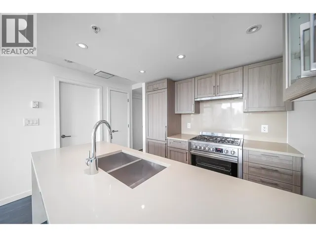 915 - 5665 BOUNDARY ROAD, Vancouver 5