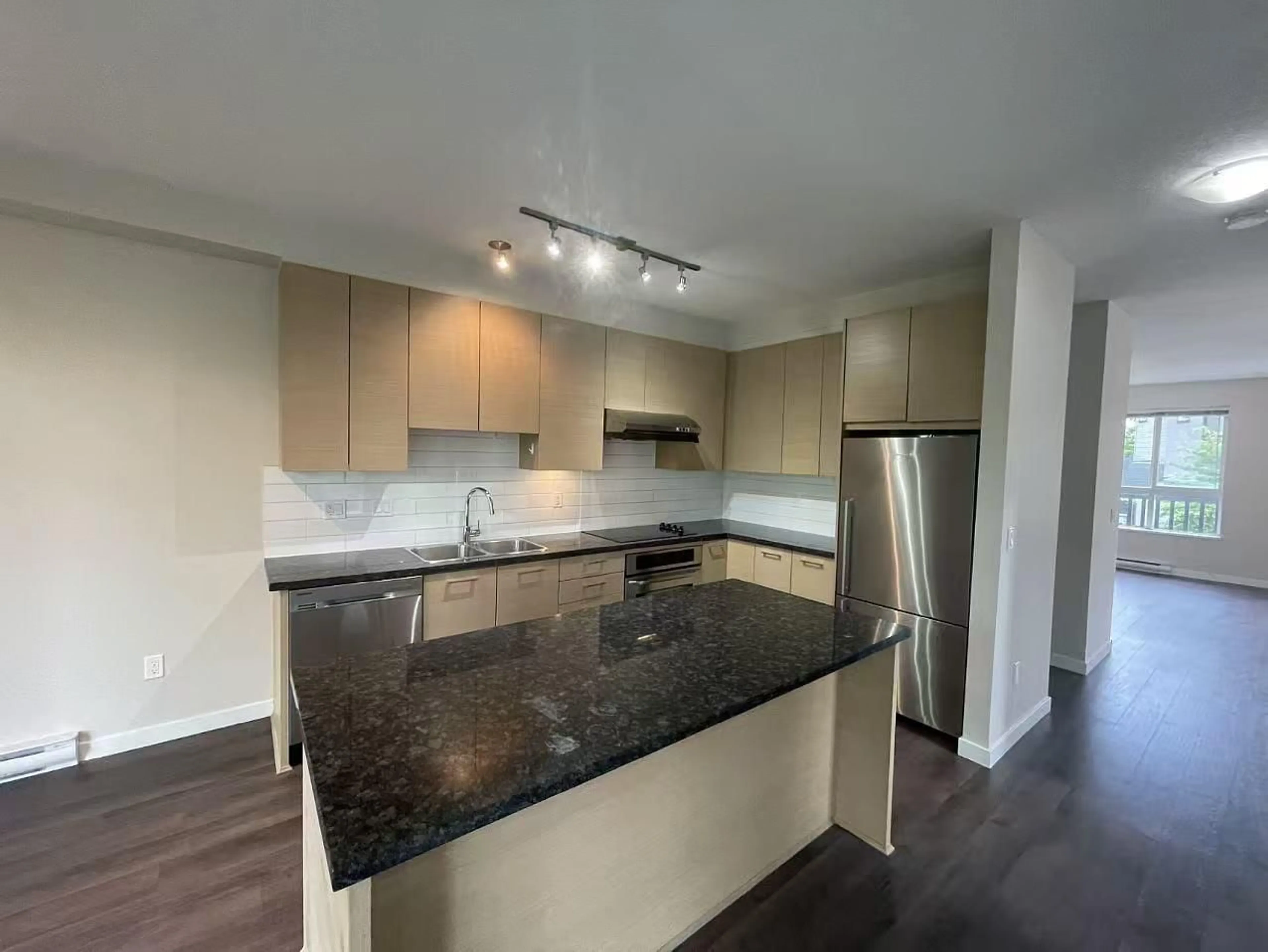 Open concept kitchen, wood/laminate floor for 82 - 10489 DELSOM CRESCENT, Delta British Columbia V4C0B9