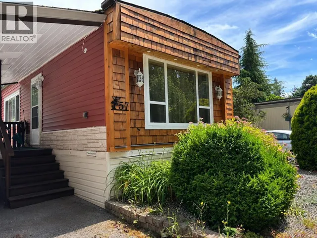57 - 4496 SUNSHINE COAST HIGHWAY, Sechelt 2