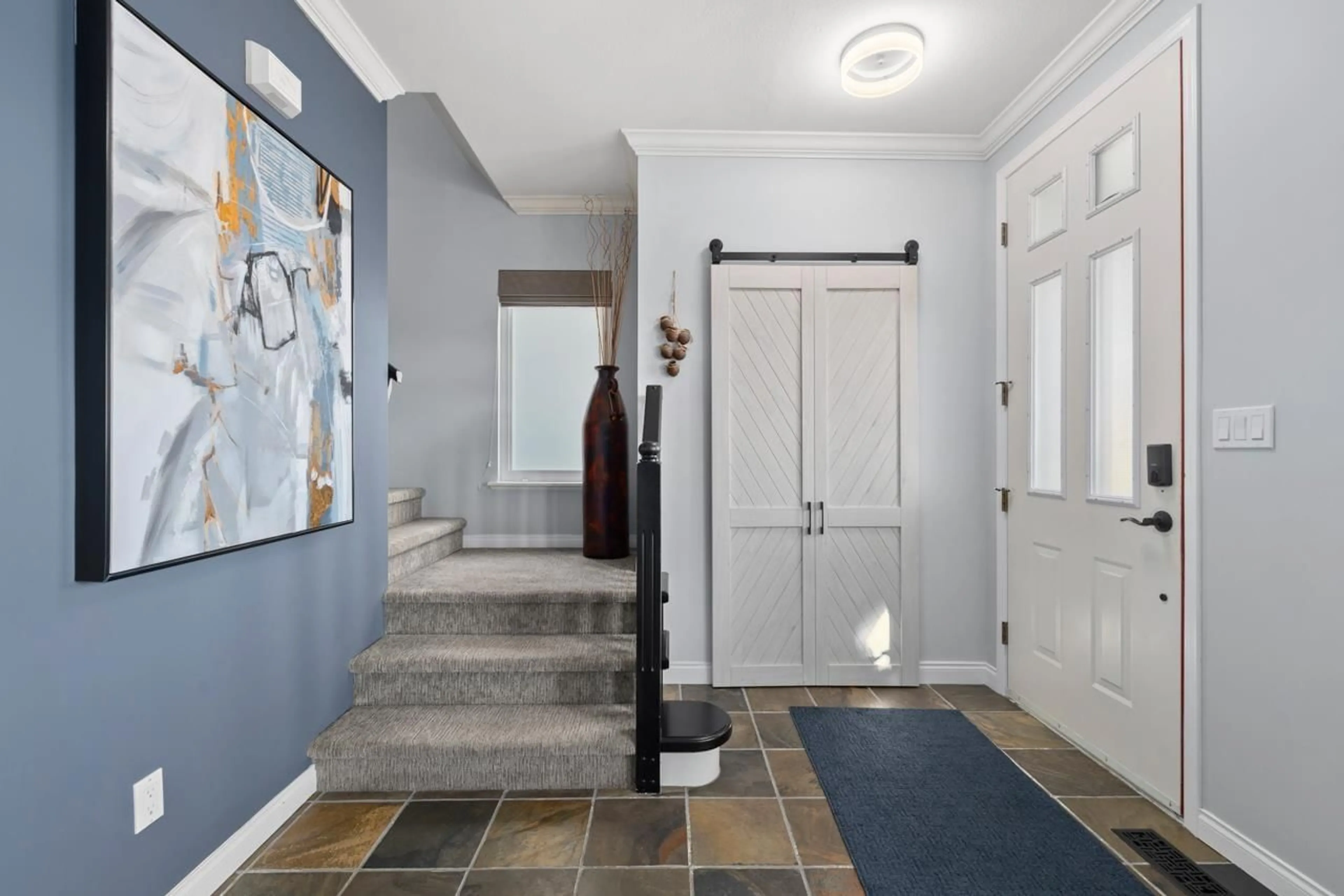 Indoor foyer for 5723 148B STREET STREET, Surrey British Columbia V3S8W6