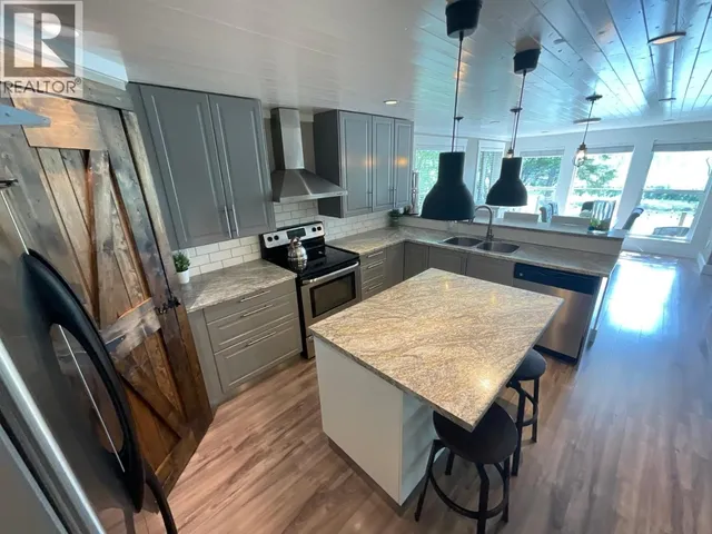 9007 OLD FORT LOOP, Fort St. John 4