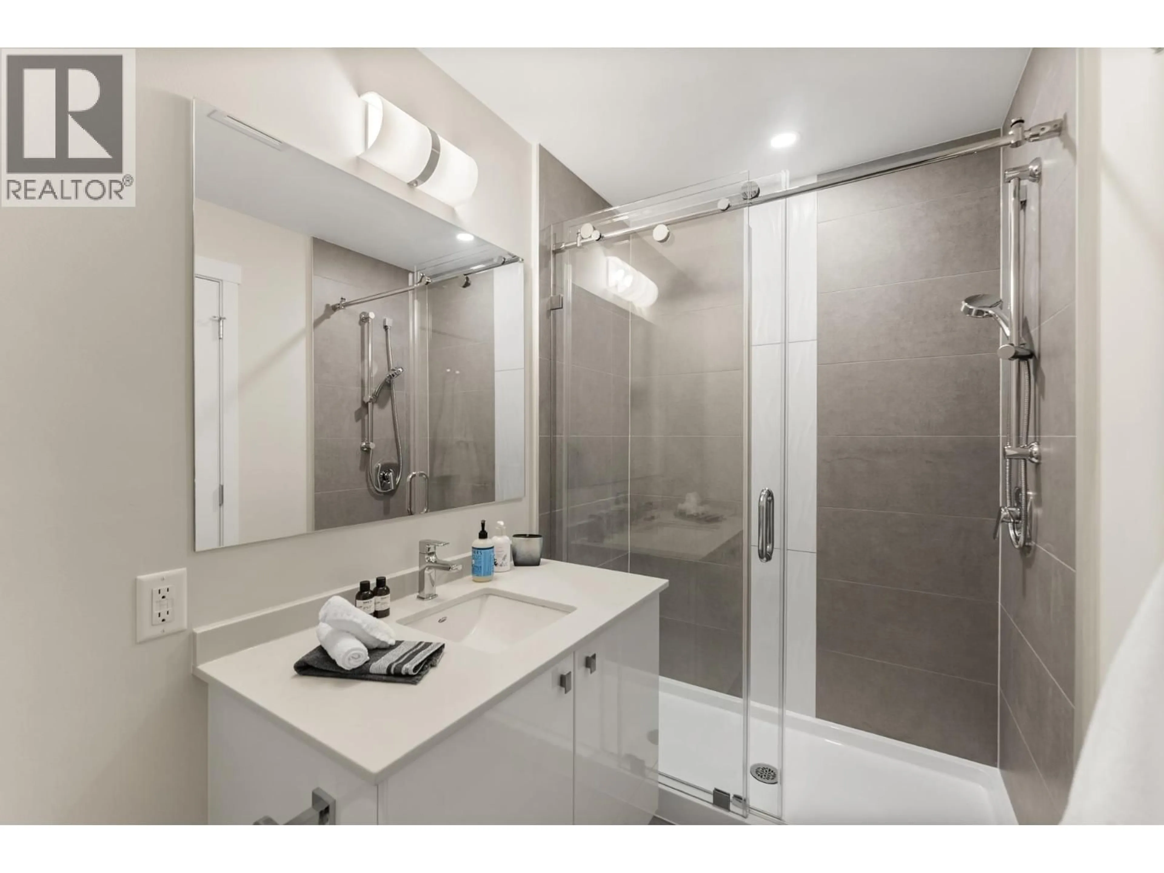 Standard bathroom, ceramic/tile floor for 407 - 23222 GILLEY ROAD, Richmond British Columbia V6V0C8